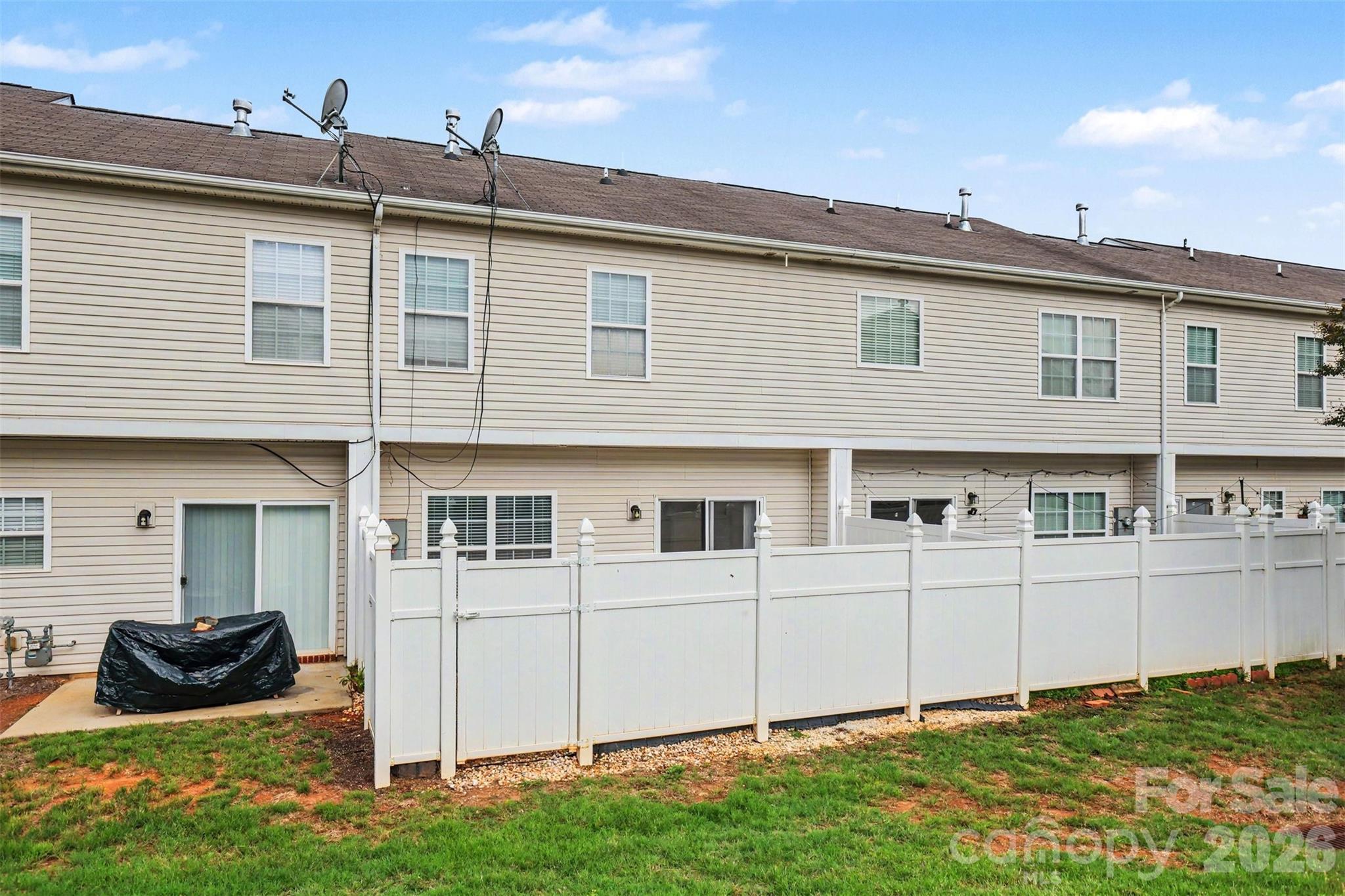 11718 Stockdale Court — Pineville