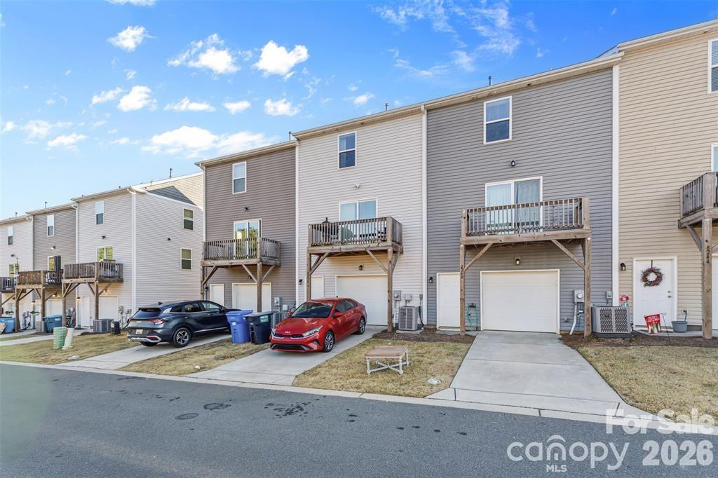 8236 Waxhaw Highway — Waxhaw