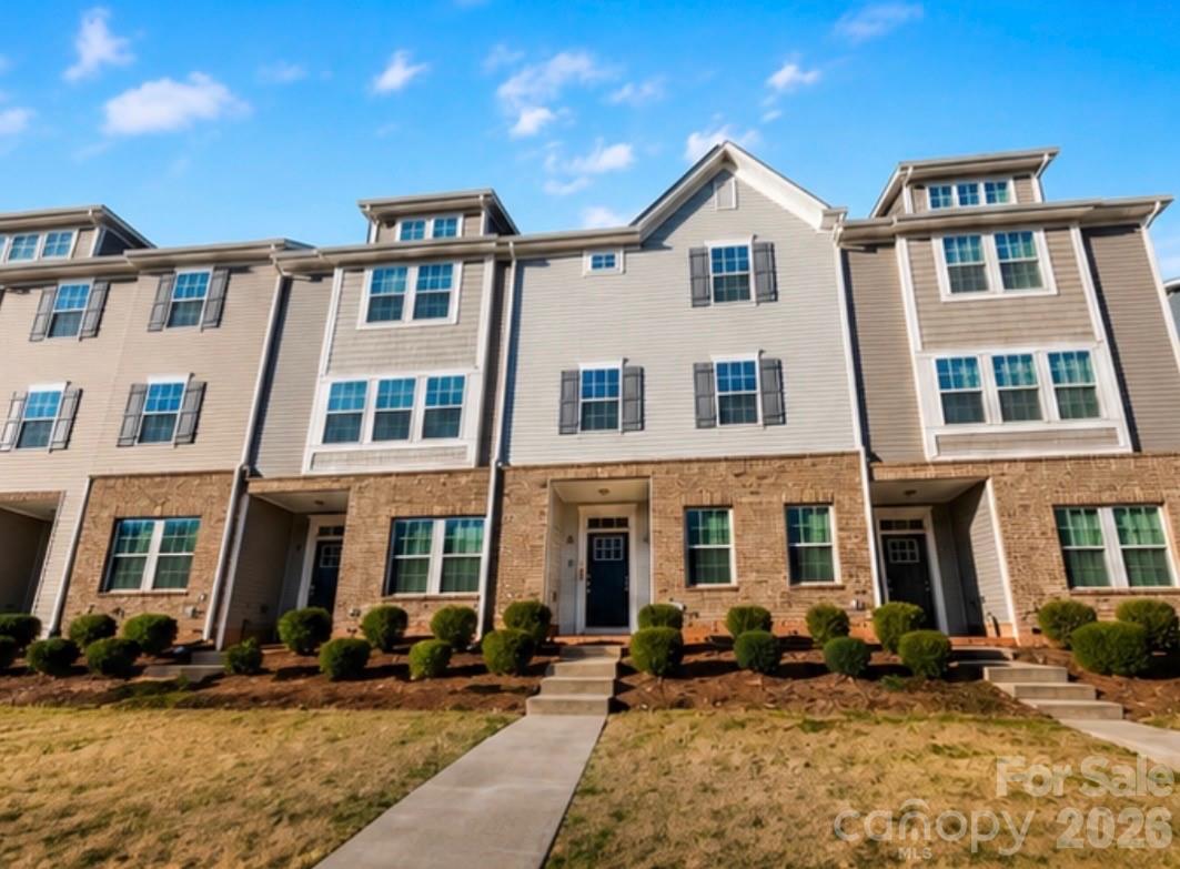 8236 Waxhaw Highway — Waxhaw