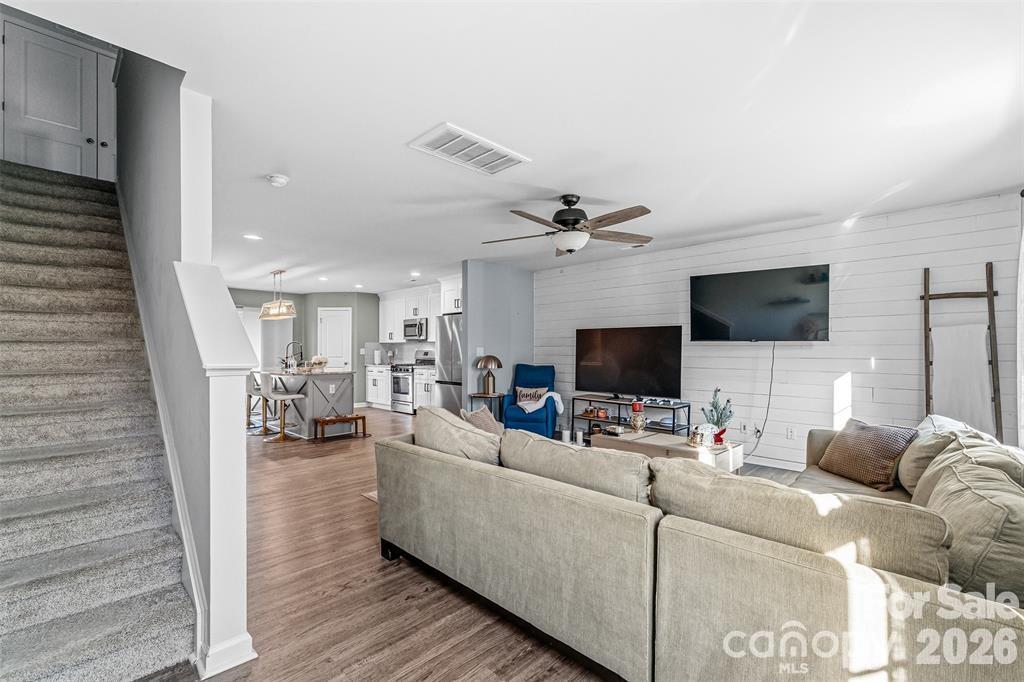8236 Waxhaw Highway — Waxhaw
