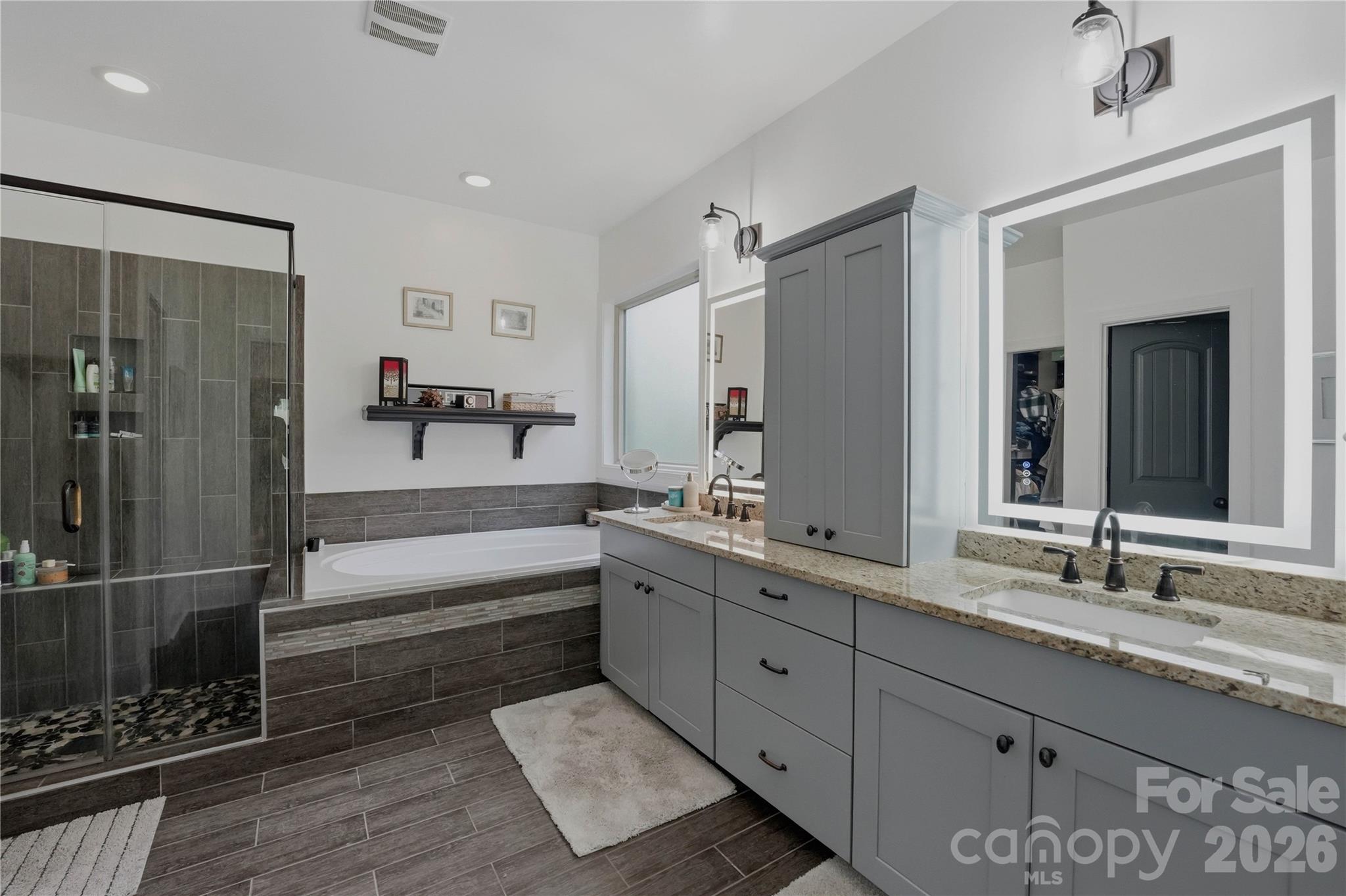 803 Five Leaf Lane — Waxhaw
