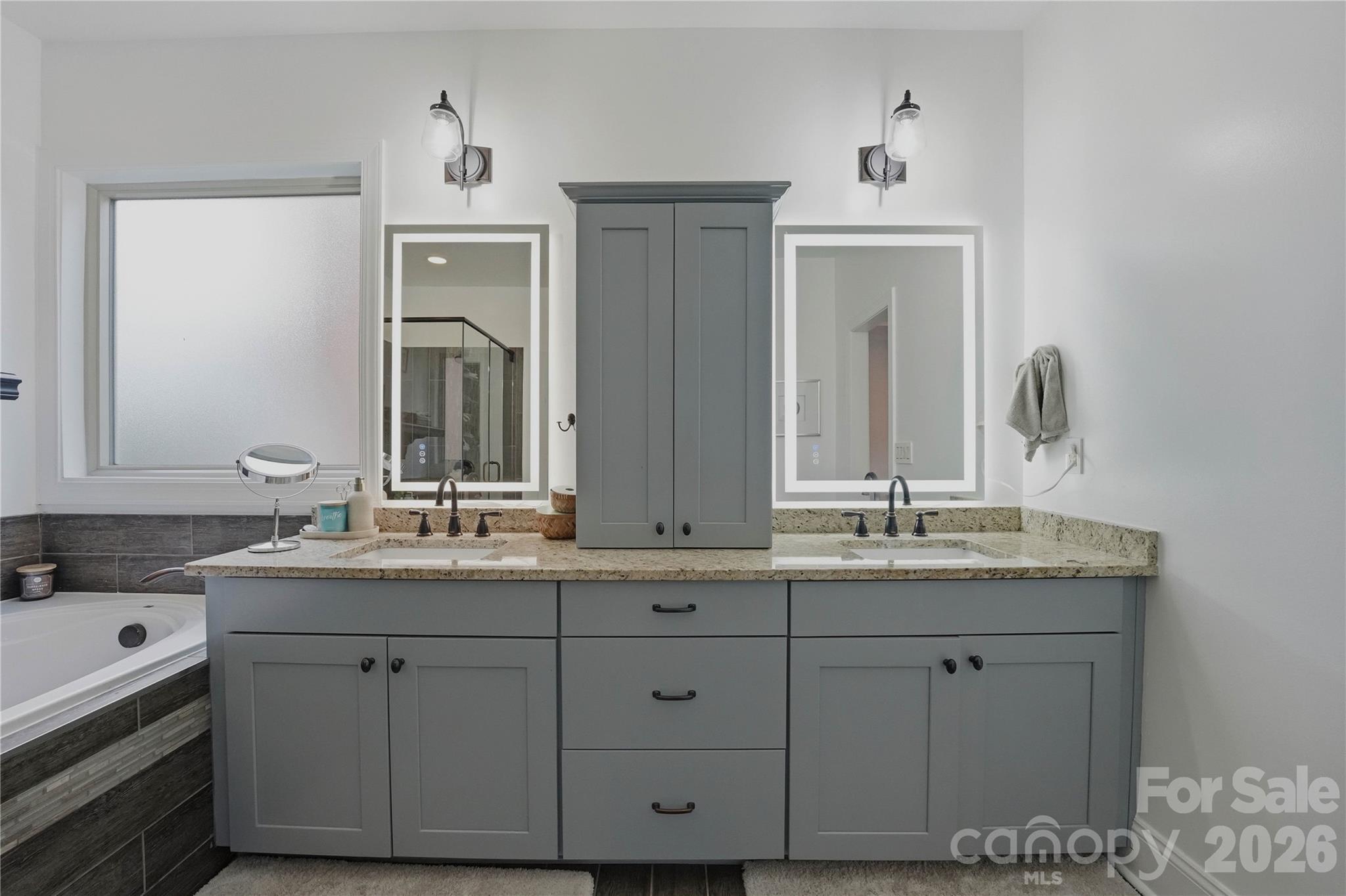 803 Five Leaf Lane — Waxhaw