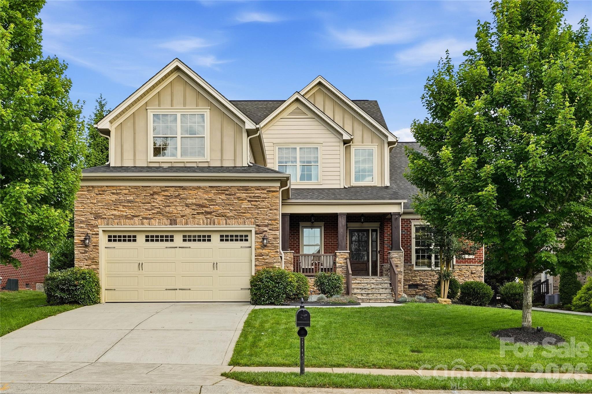 803 Five Leaf Lane — Waxhaw