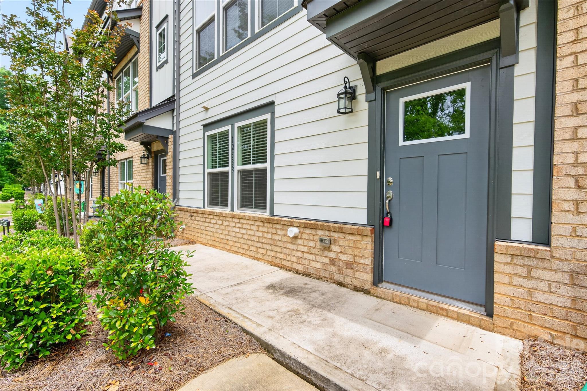 12338 Landry Renee Place #25 — Charlotte