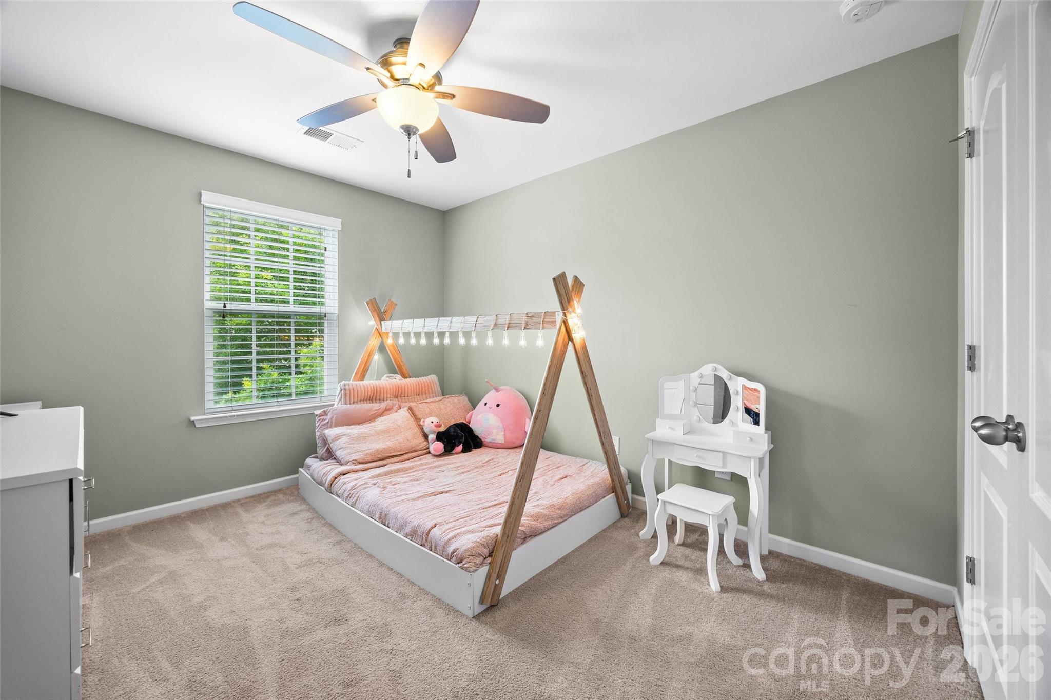 1016 Currituck Way — York