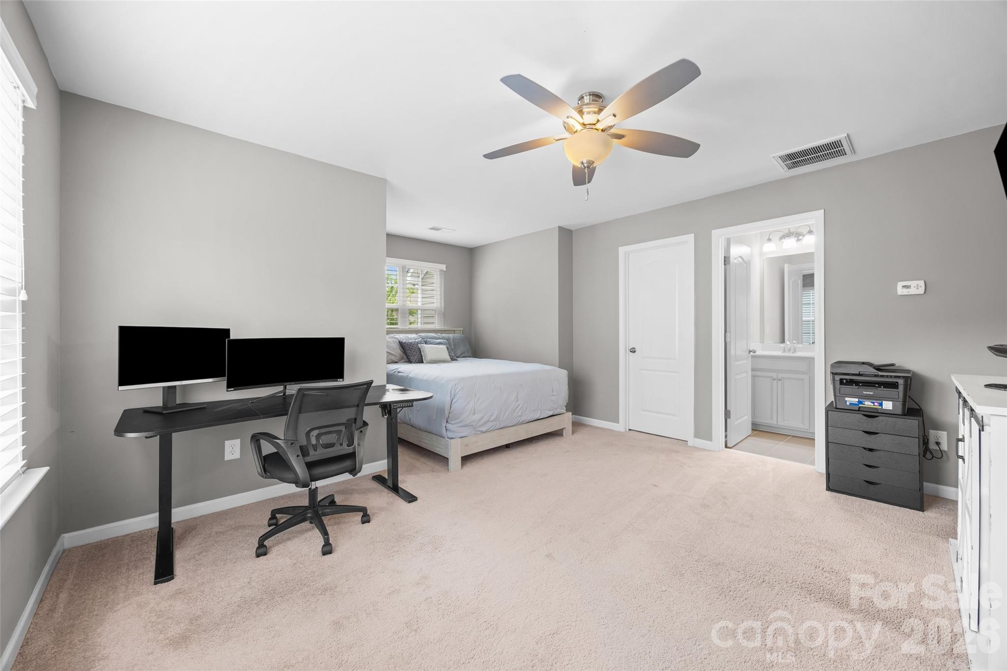 1016 Currituck Way — York