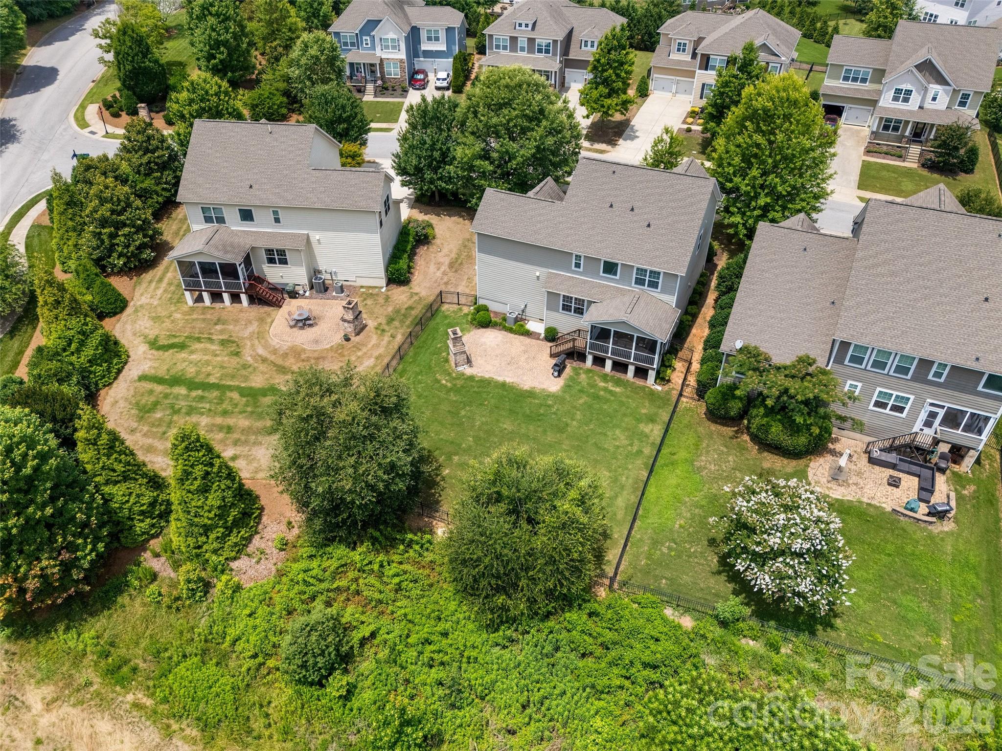 1016 Currituck Way — York