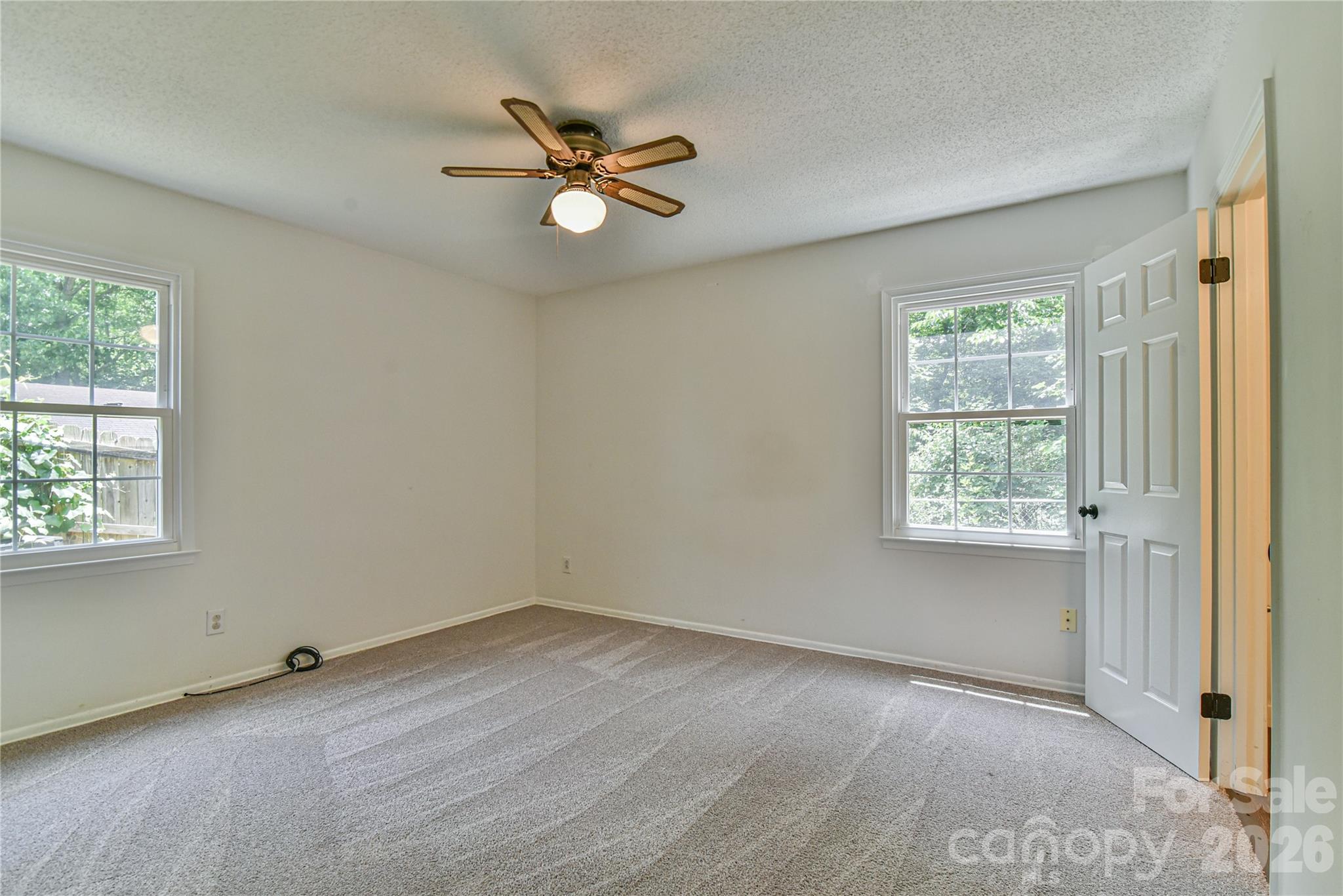 115 Wicklow Drive — Asheville