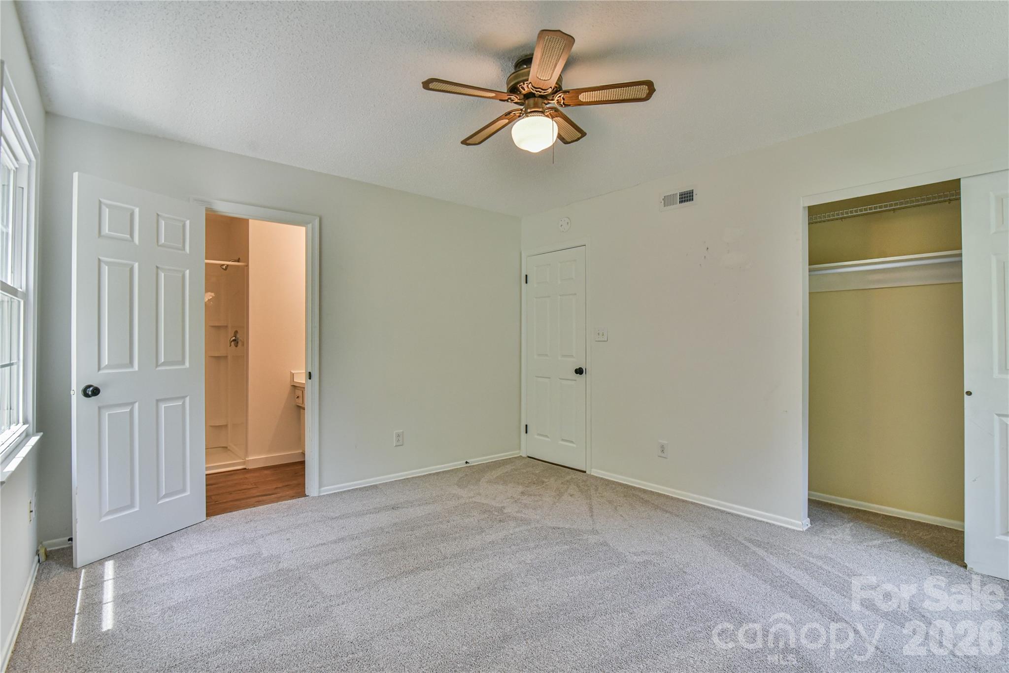 115 Wicklow Drive — Asheville