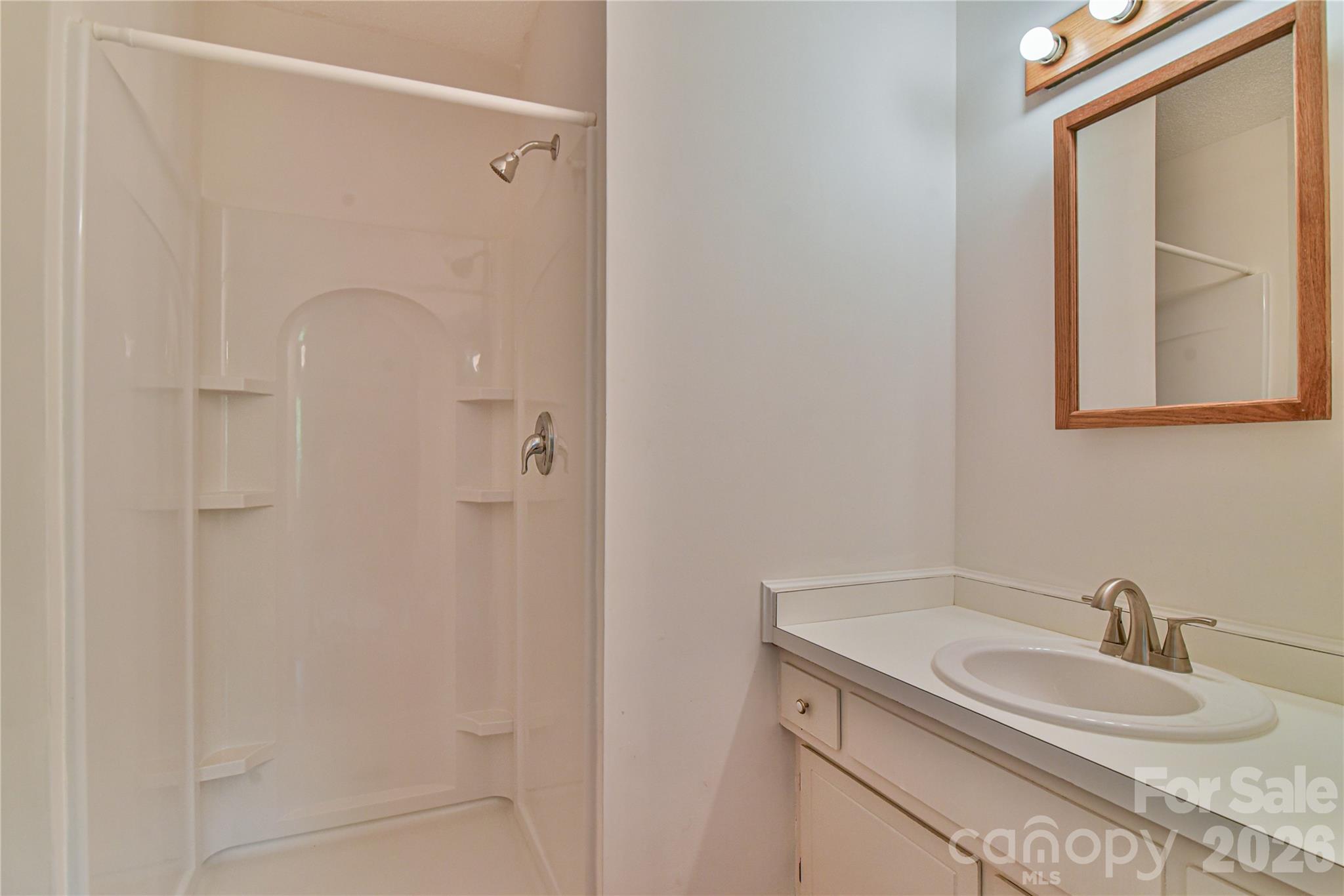 115 Wicklow Drive — Asheville