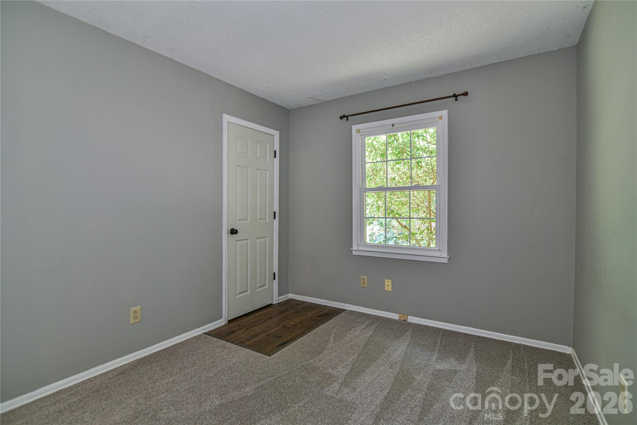 115 Wicklow Drive — Asheville