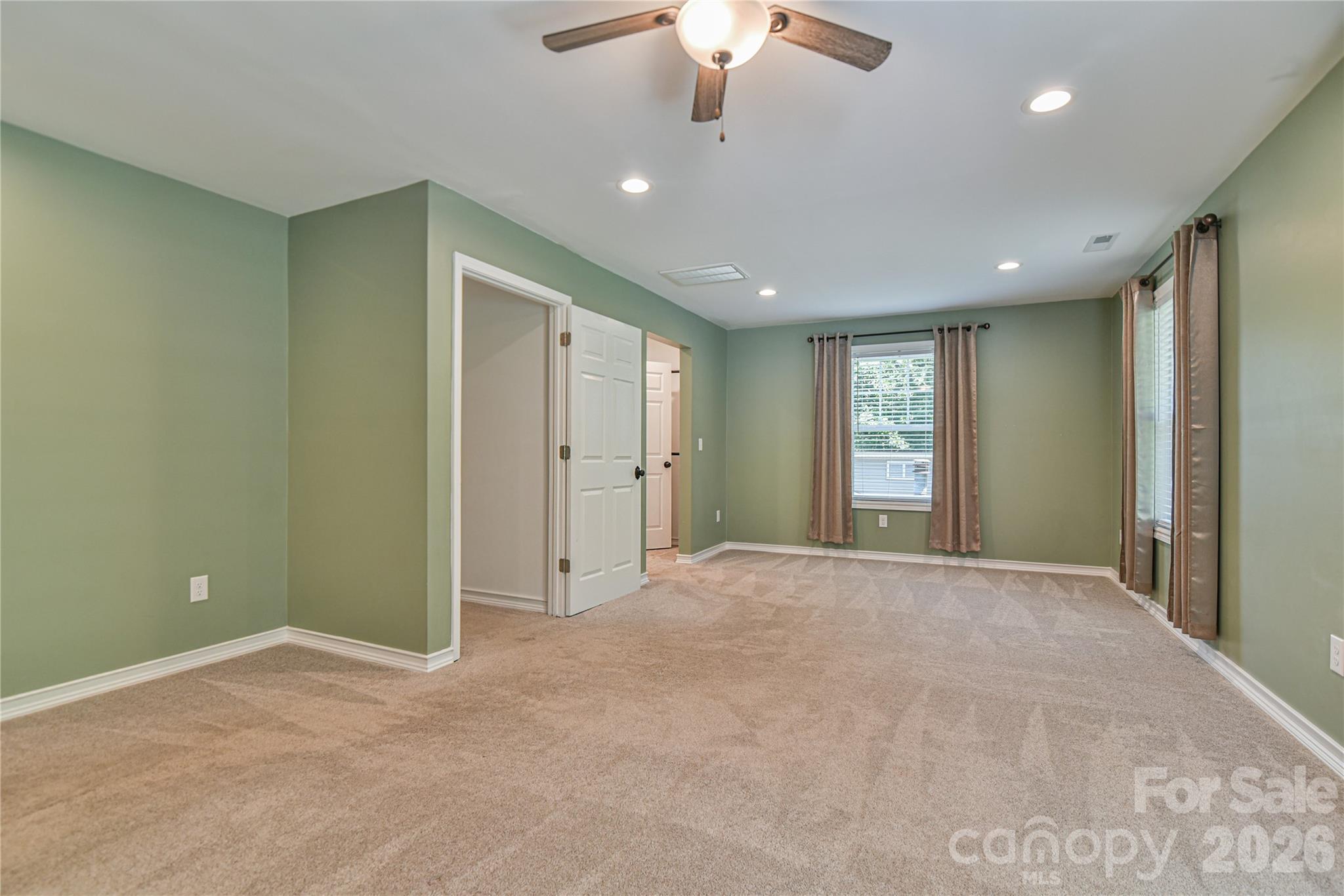 115 Wicklow Drive — Asheville
