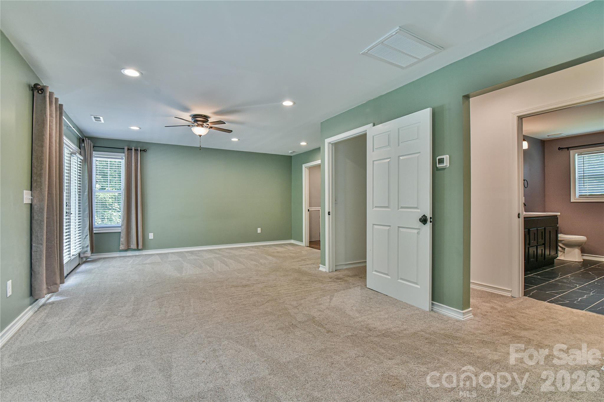 115 Wicklow Drive — Asheville
