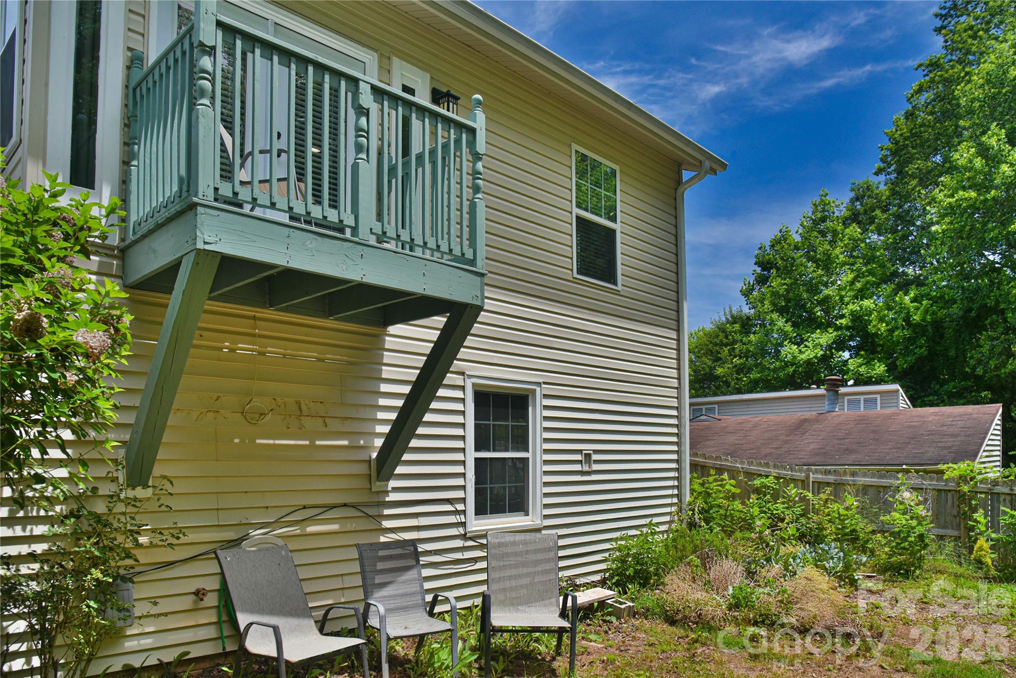 115 Wicklow Drive — Asheville