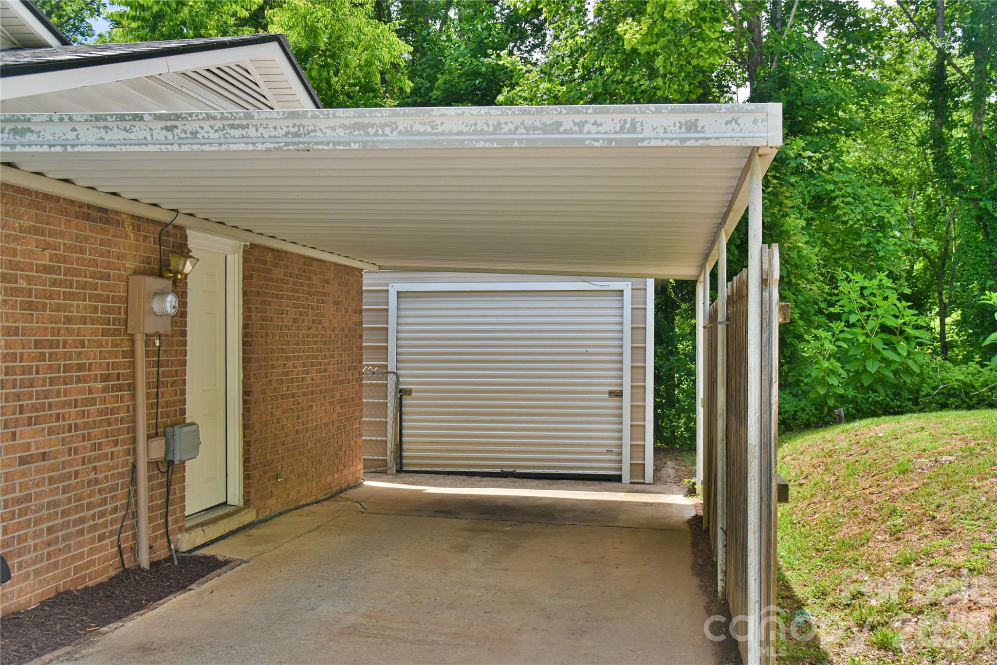 115 Wicklow Drive — Asheville
