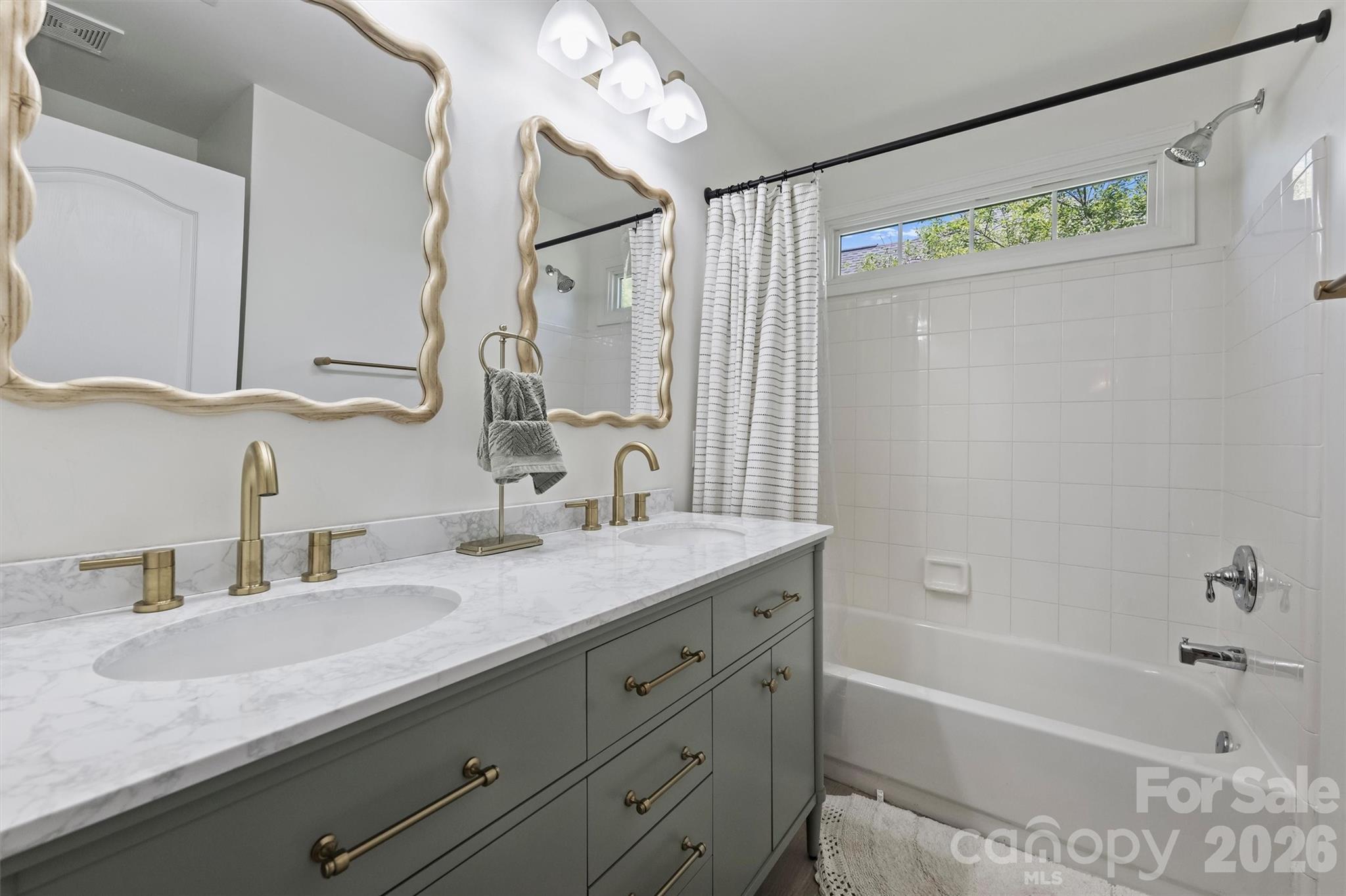 5319 Piper Glen Drive — Charlotte