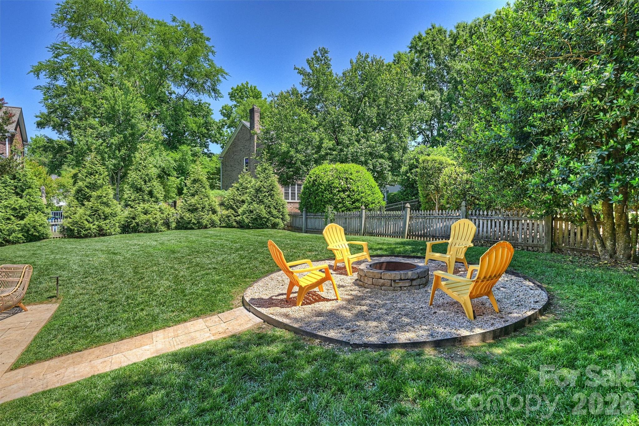 5319 Piper Glen Drive — Charlotte