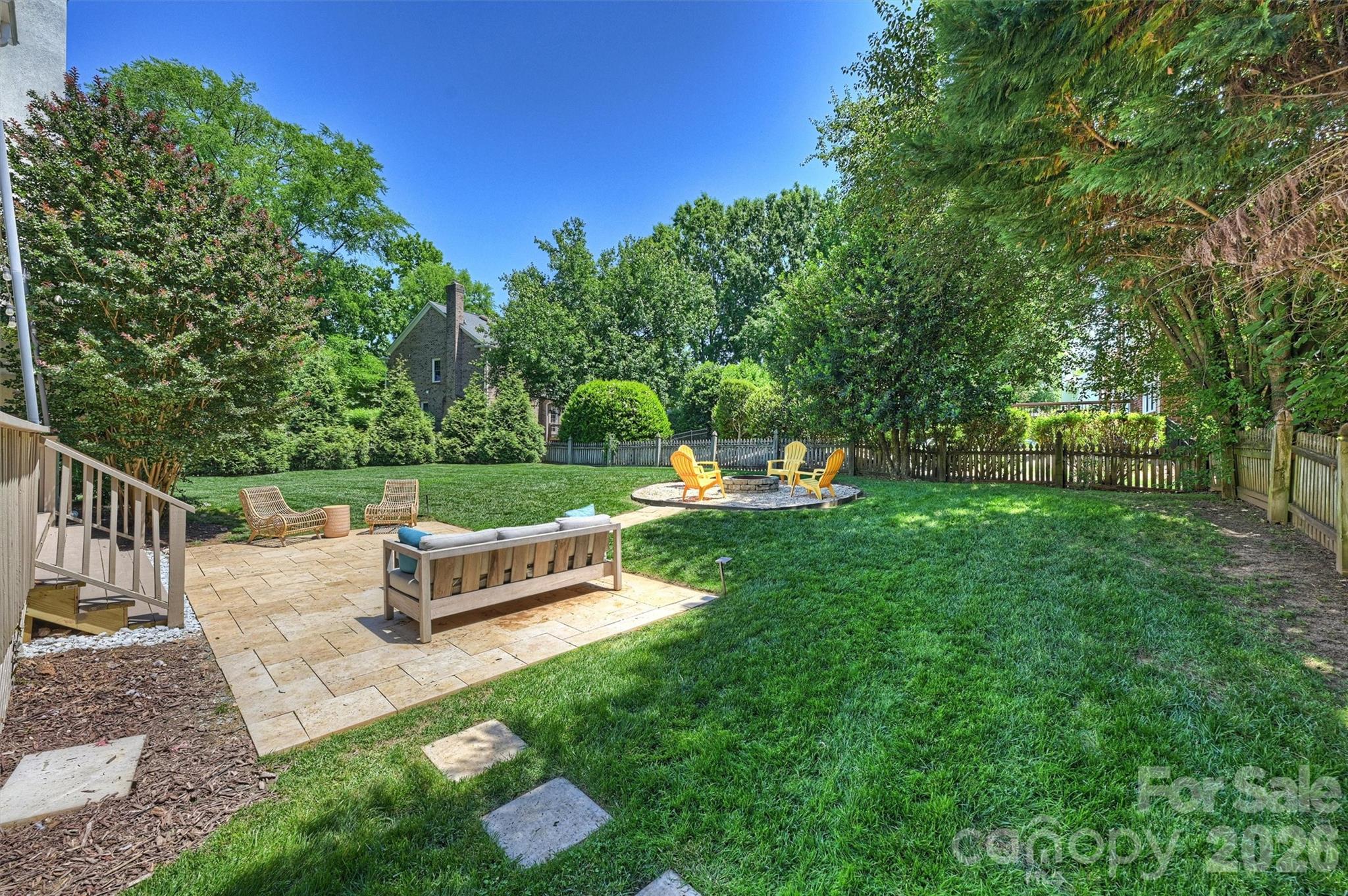5319 Piper Glen Drive — Charlotte