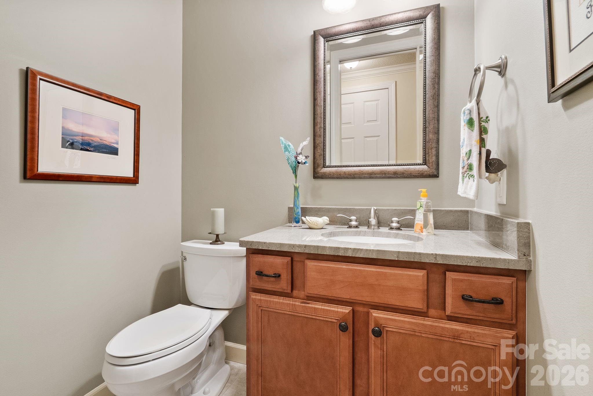 522 Silver Hawk Lane — Weaverville