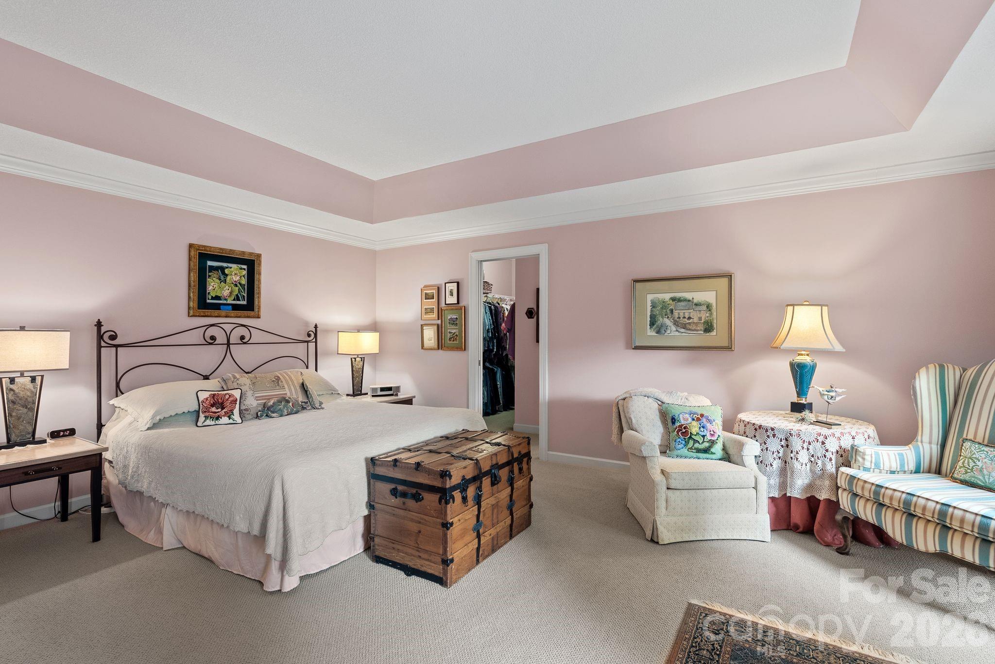 522 Silver Hawk Lane — Weaverville