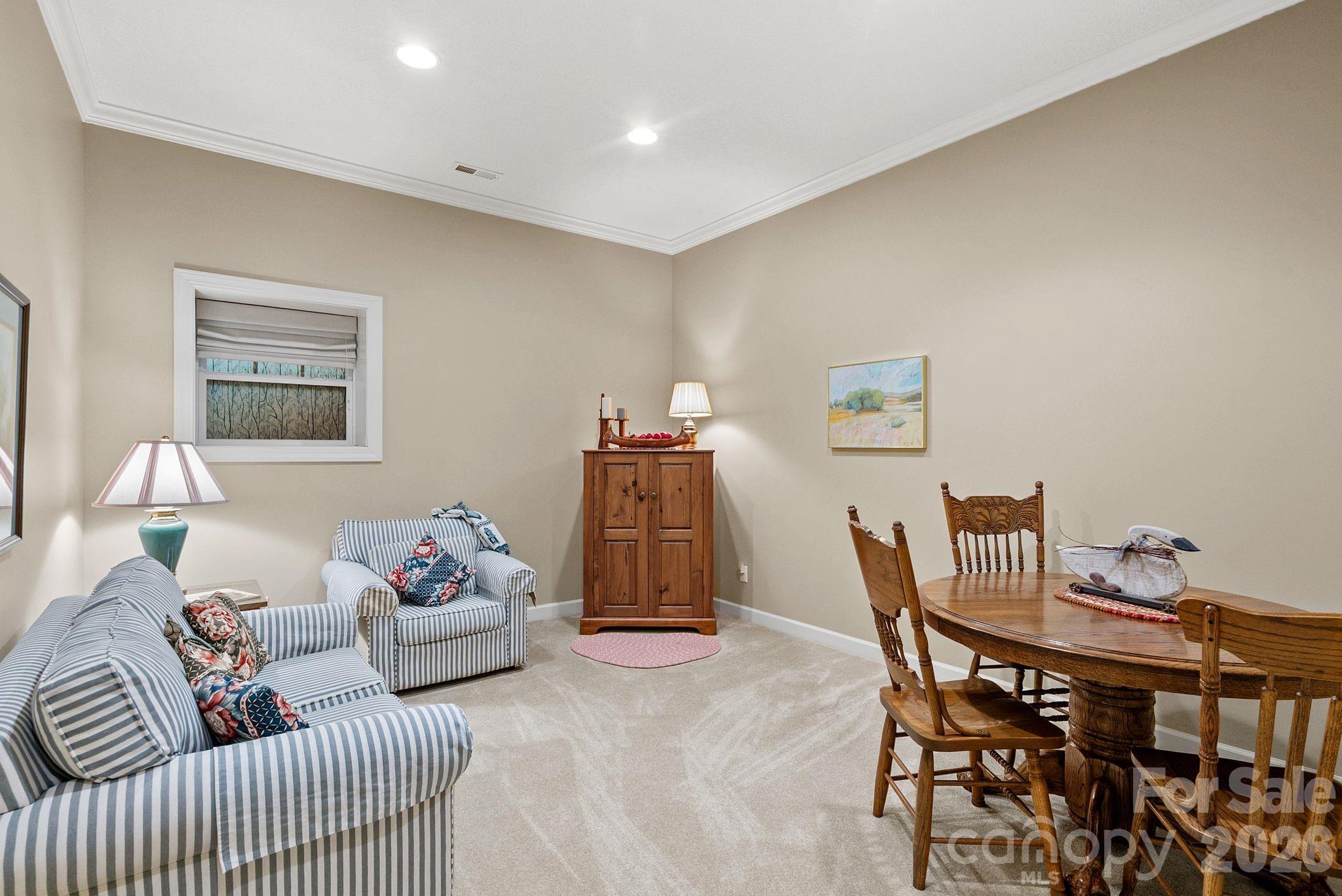 522 Silver Hawk Lane — Weaverville