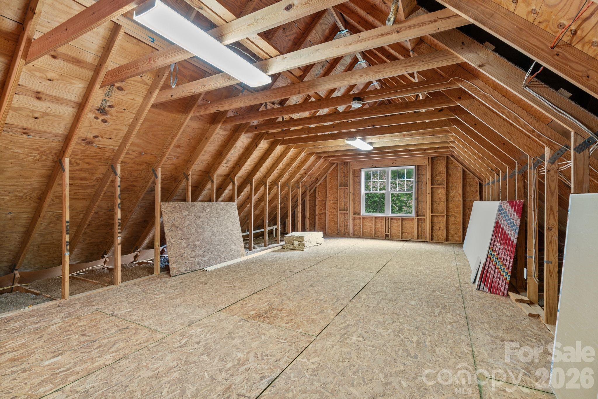 522 Silver Hawk Lane — Weaverville