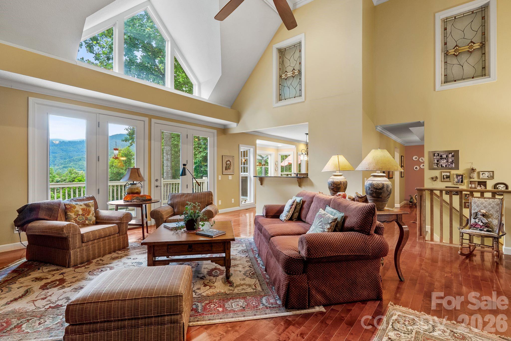 522 Silver Hawk Lane — Weaverville