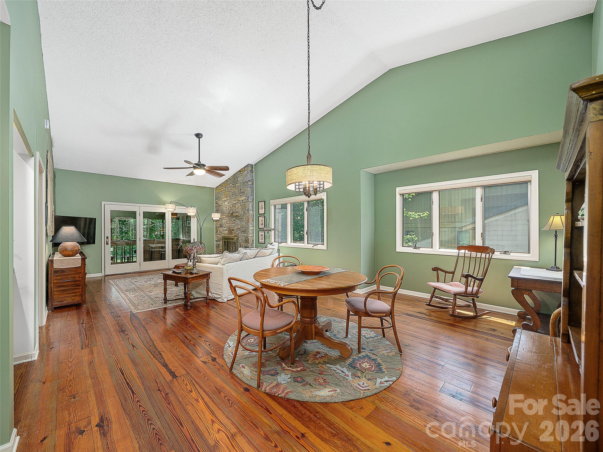 301 White Oak Drive — Hendersonville