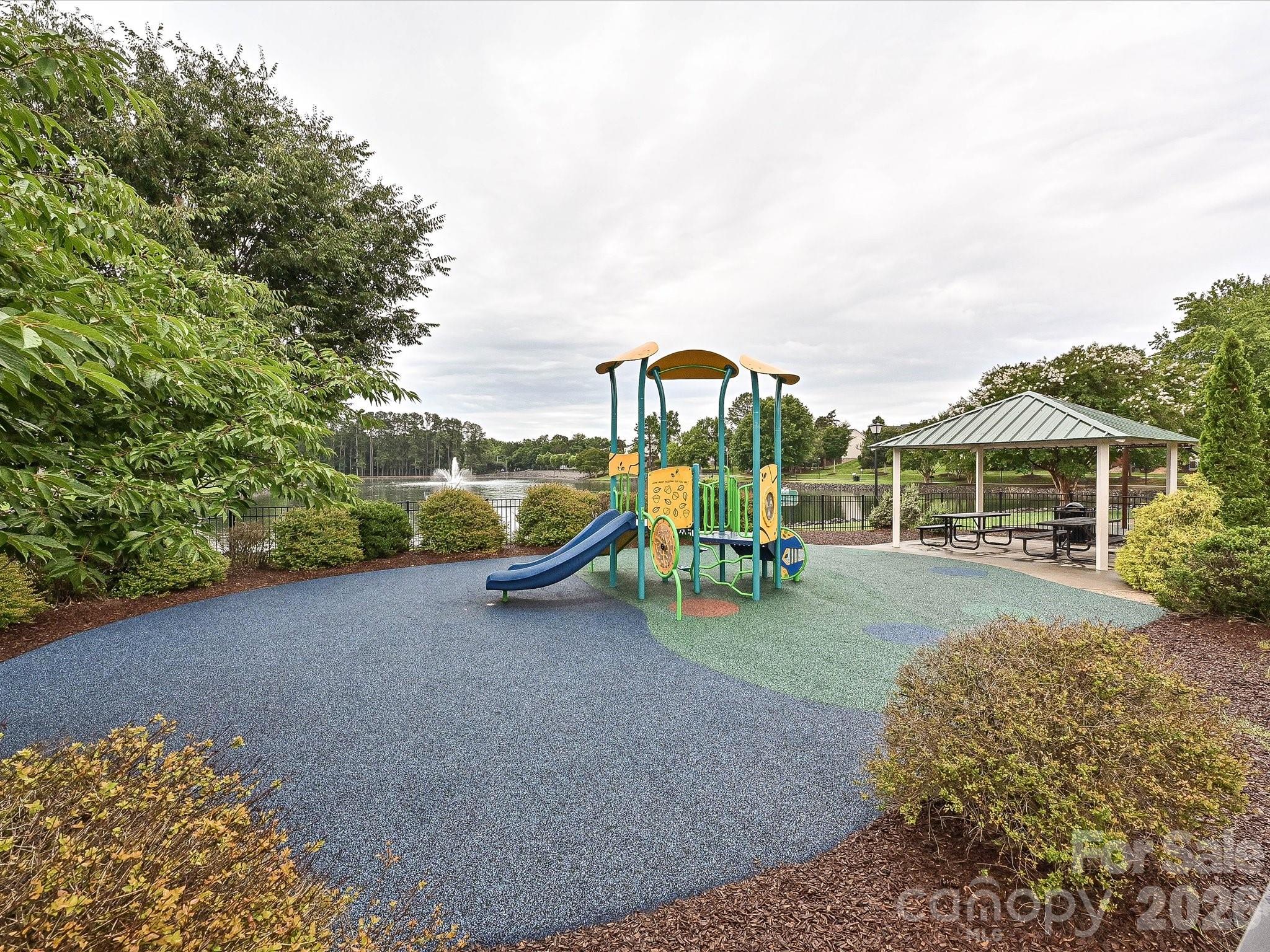 417 Fisher Street — Pineville