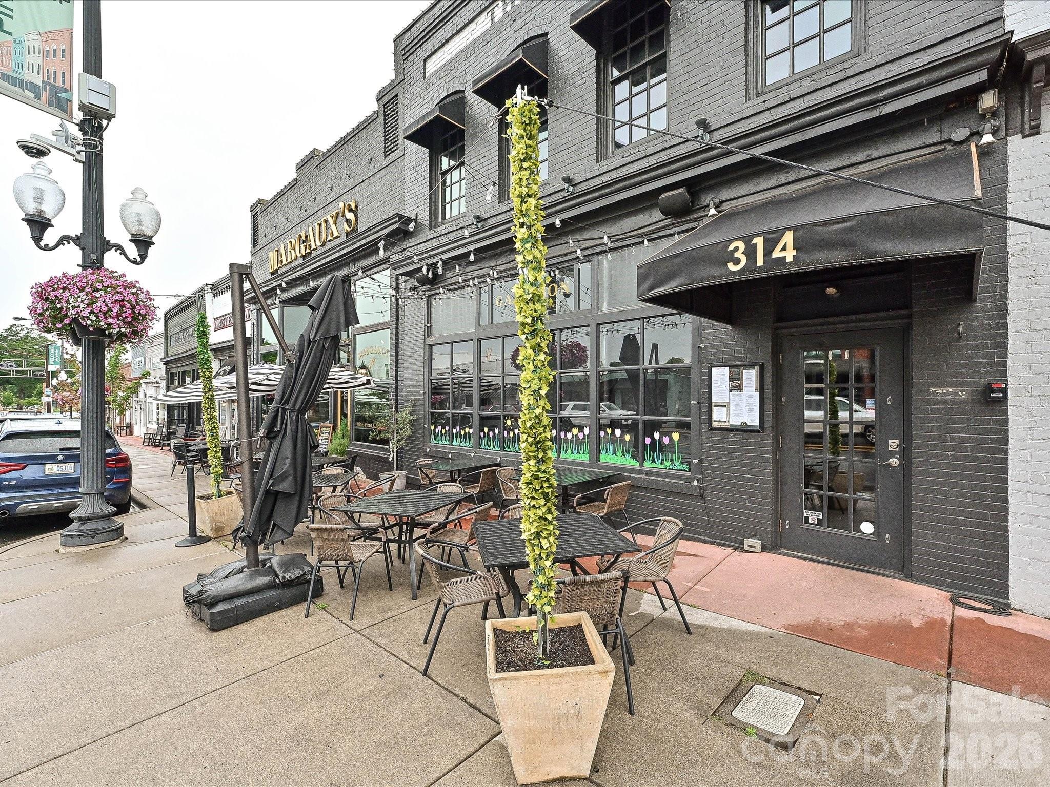 417 Fisher Street — Pineville