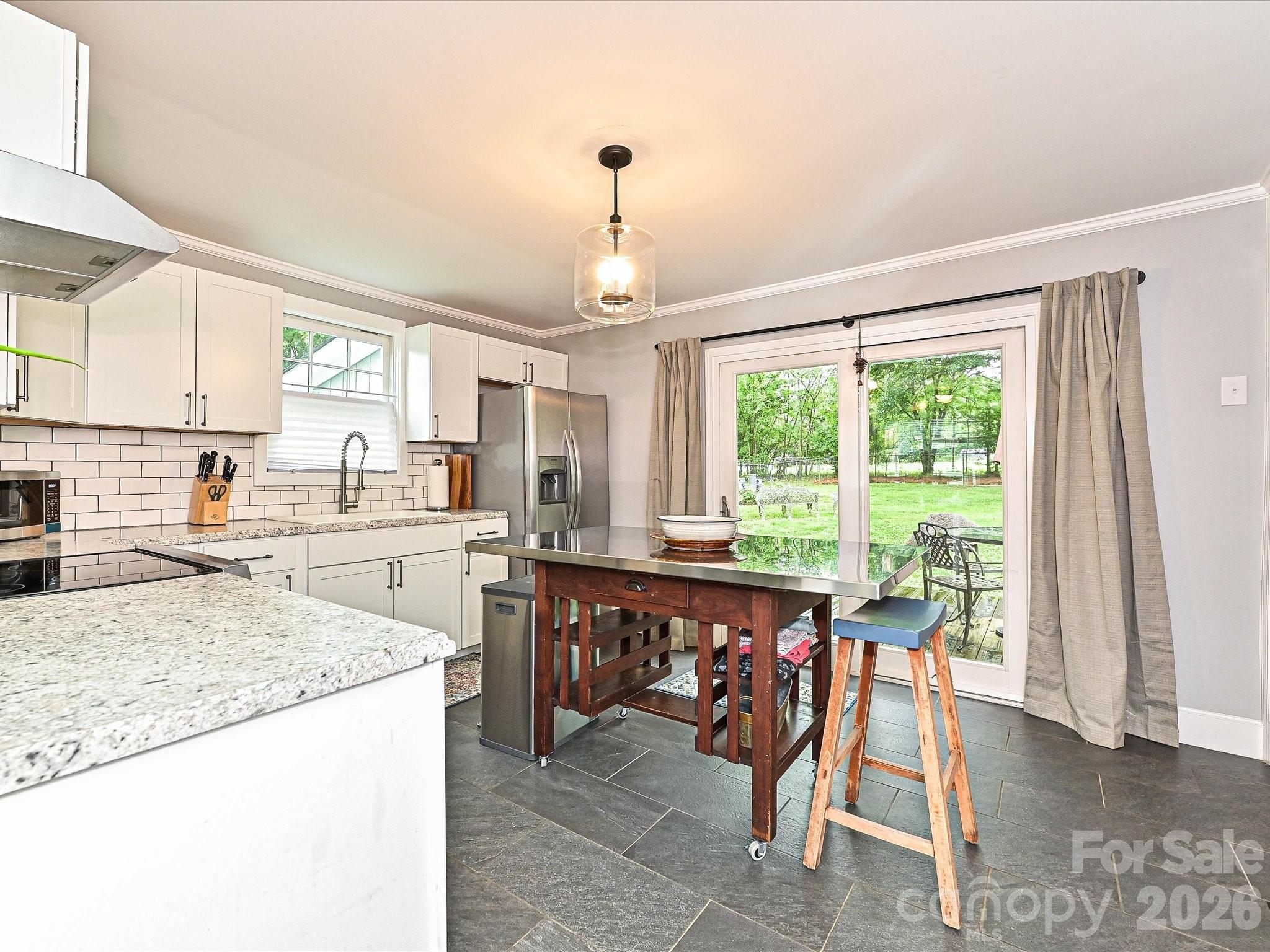 417 Fisher Street — Pineville