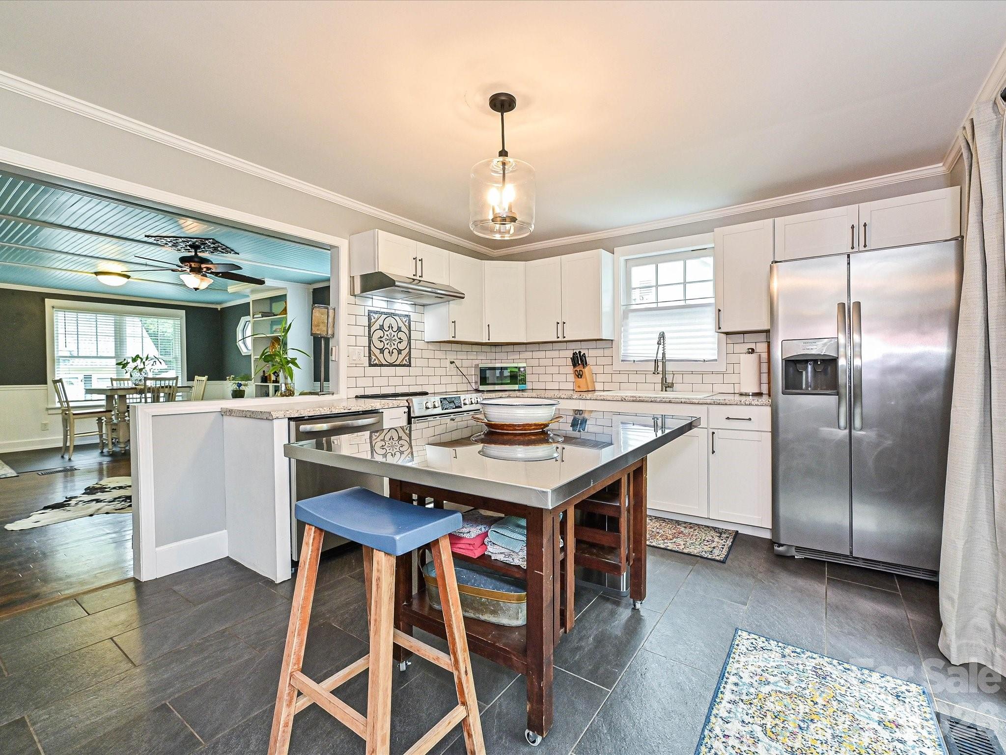 417 Fisher Street — Pineville