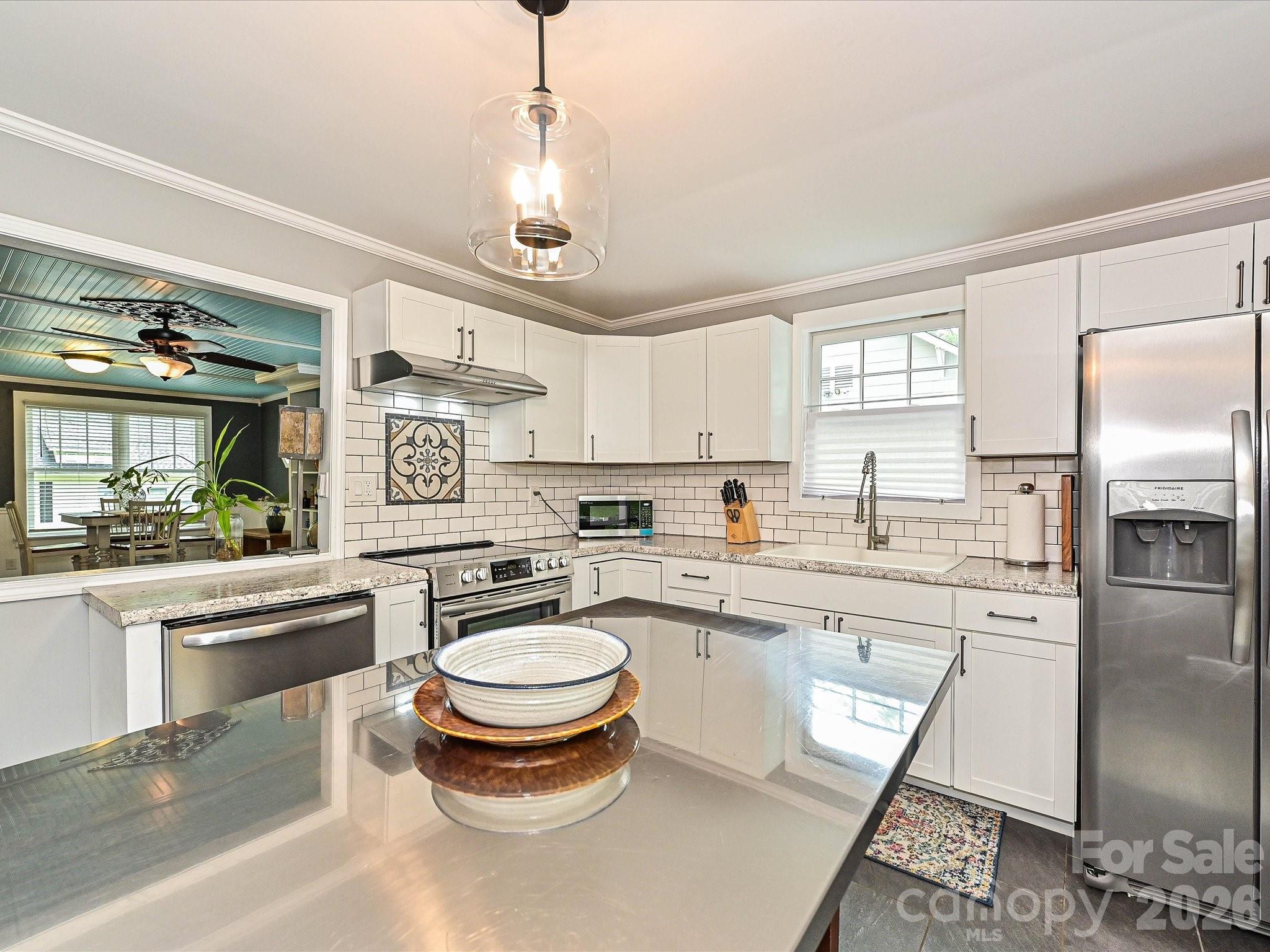 417 Fisher Street — Pineville