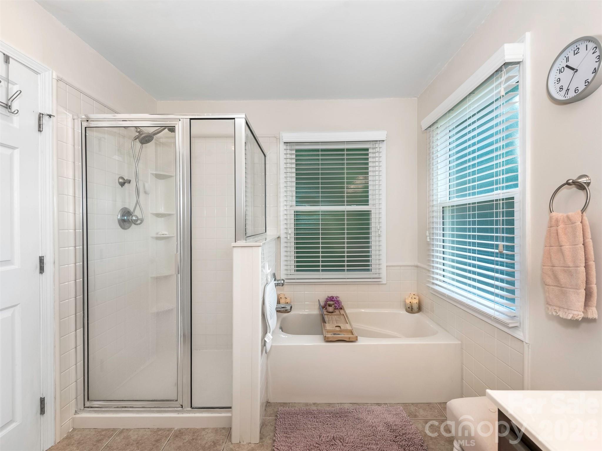 12401 Bentcreek Lane — Matthews