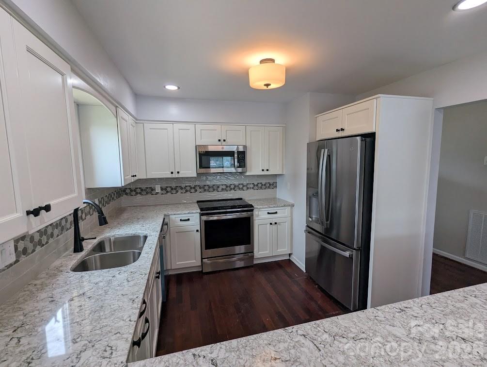 100 Northshore Court #A-02 — Cherryville