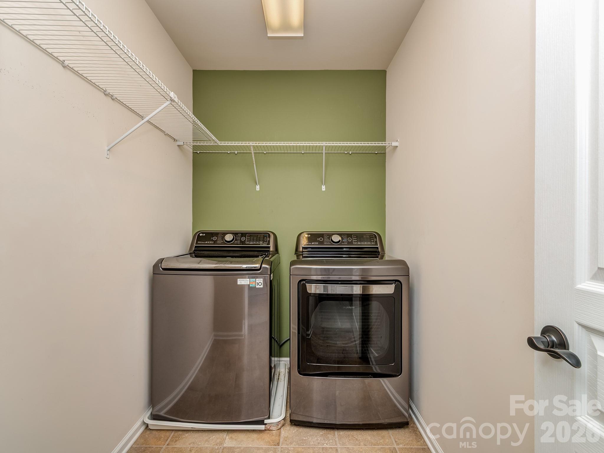 1839 Royal Gorge Avenue — Charlotte