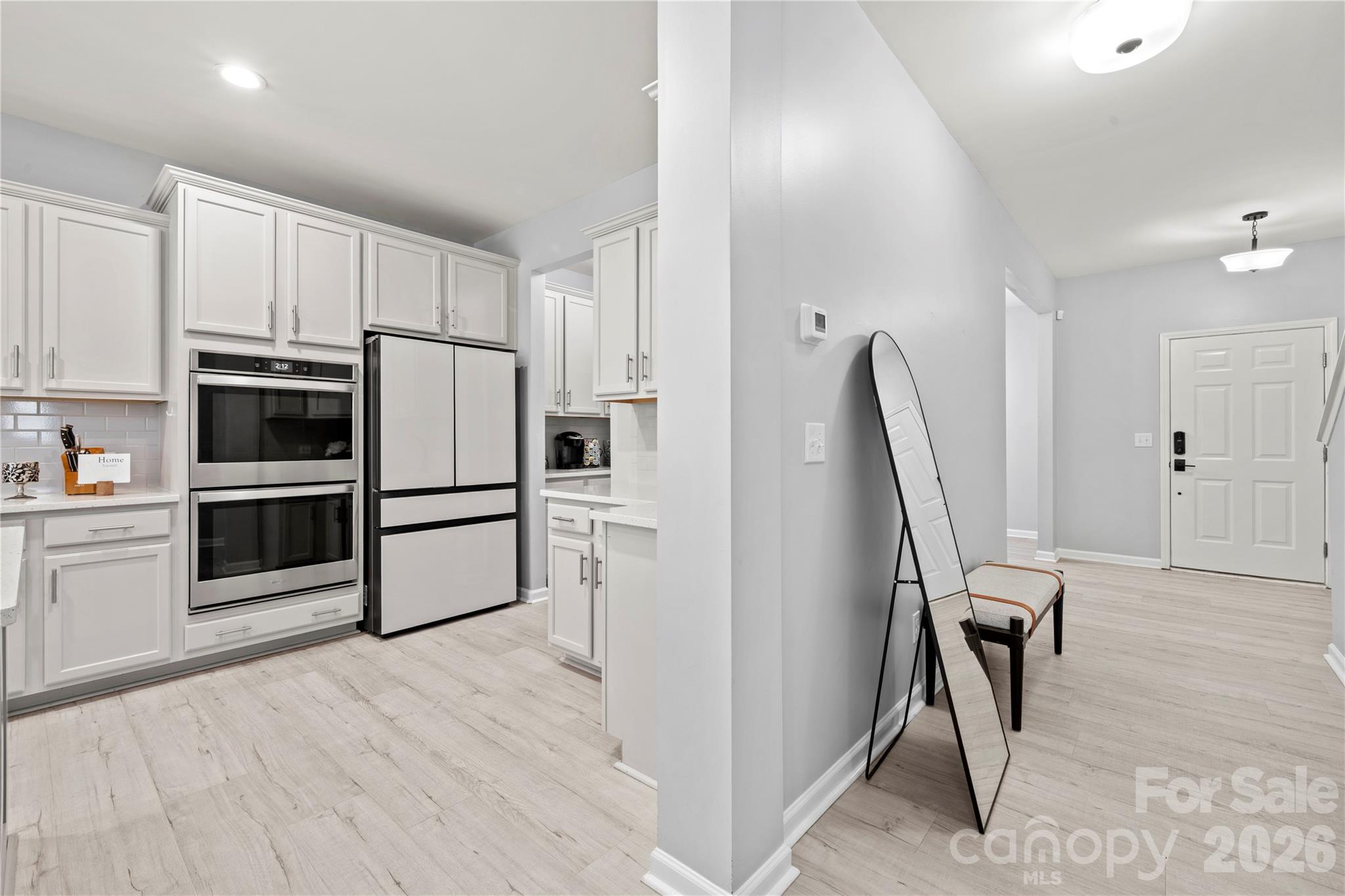 1035 Beacon Avenue — Monroe