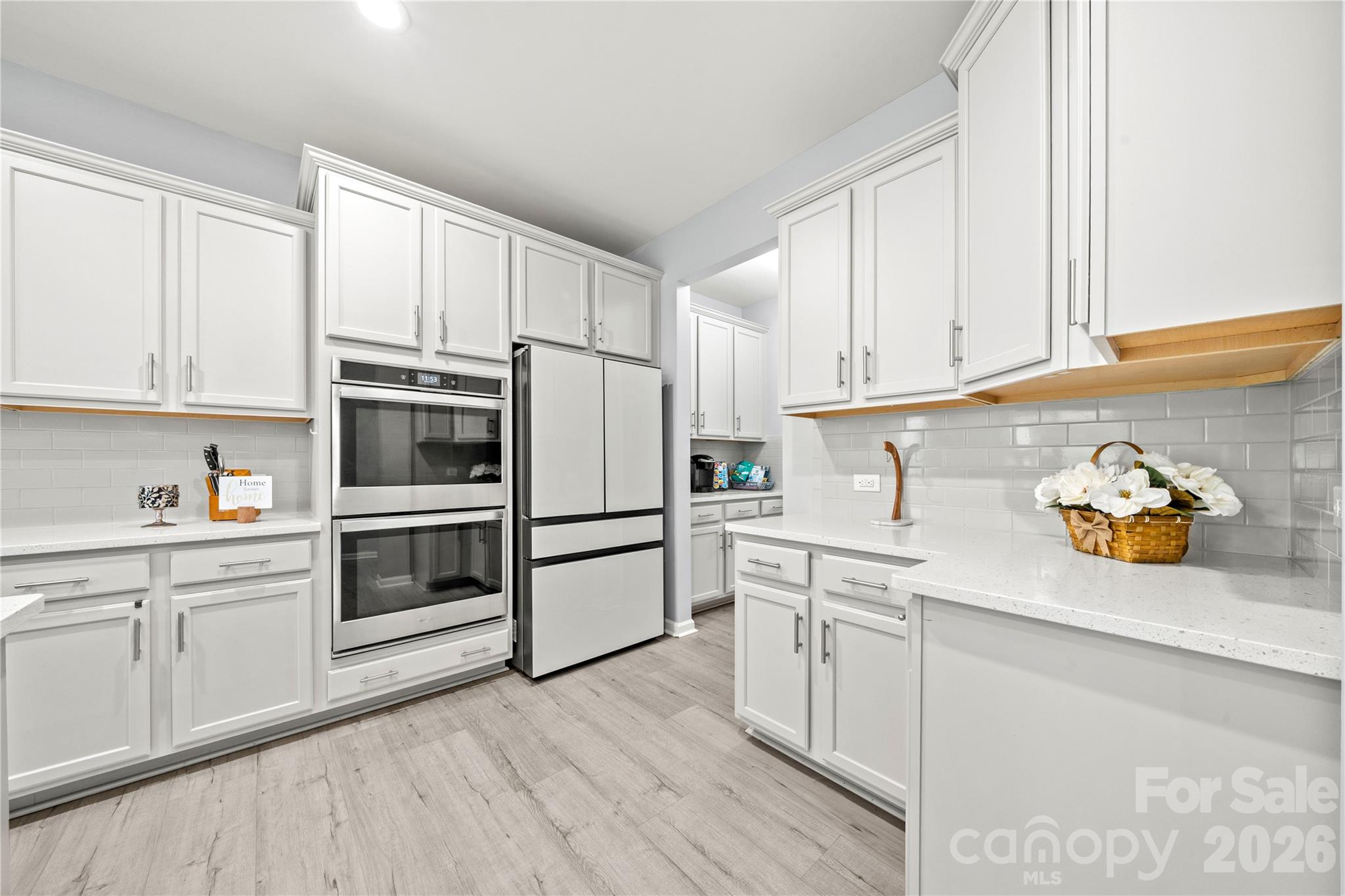 1035 Beacon Avenue — Monroe