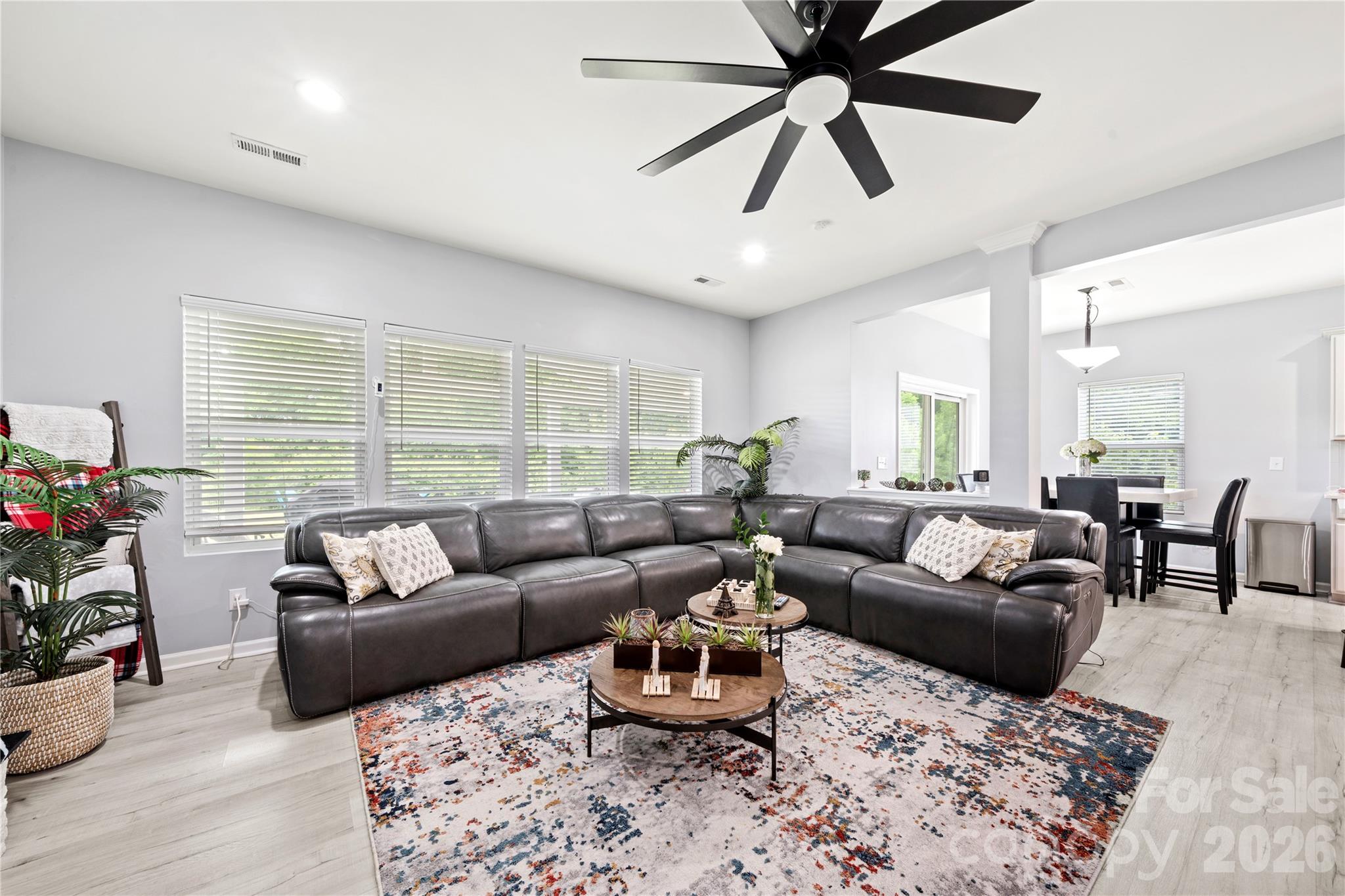1035 Beacon Avenue — Monroe