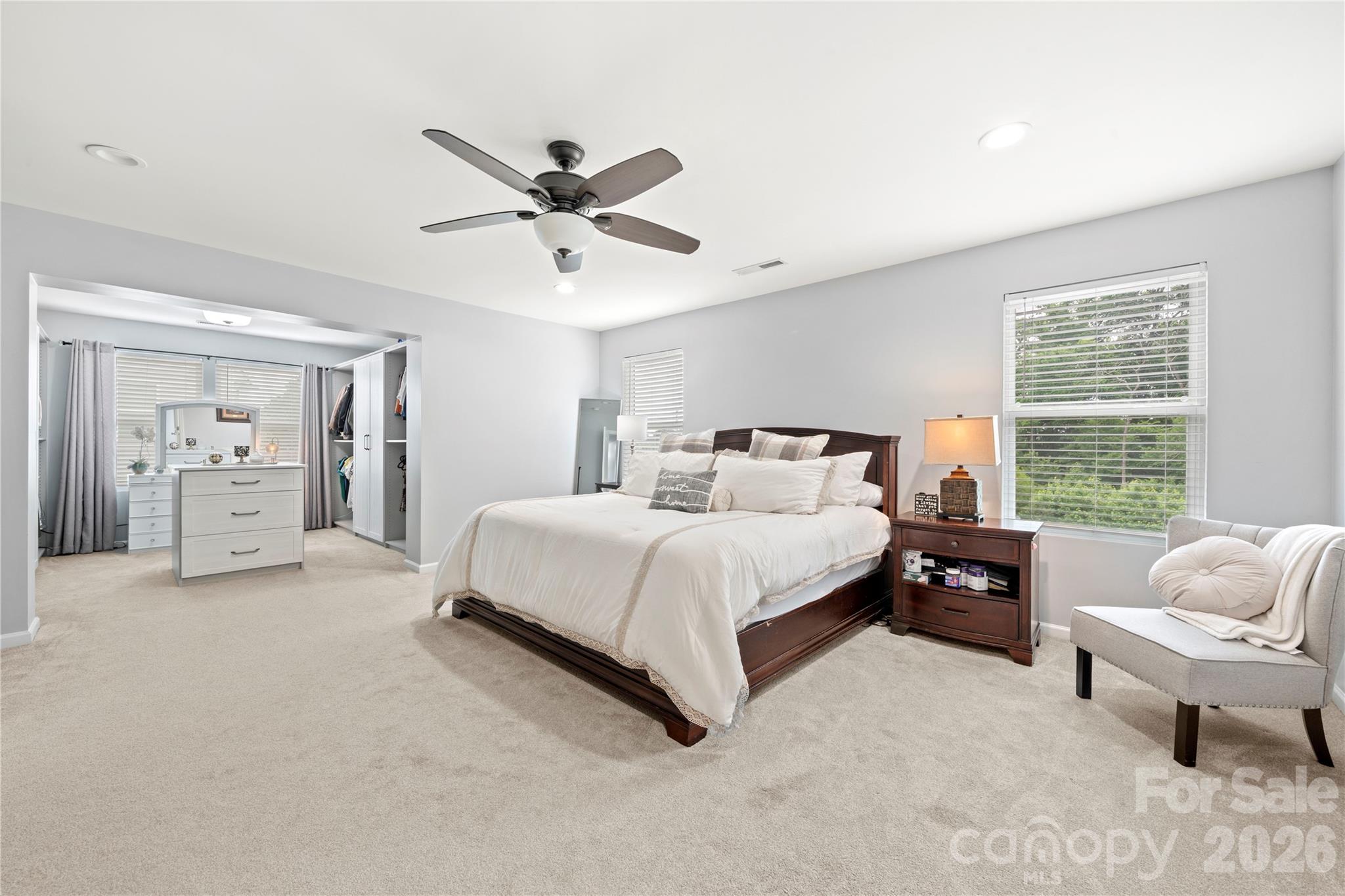 1035 Beacon Avenue — Monroe