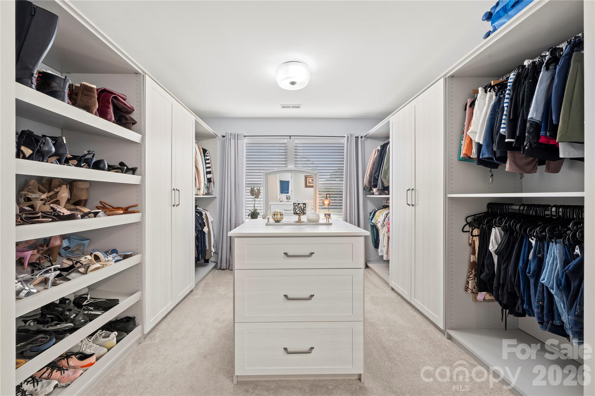 1035 Beacon Avenue — Monroe