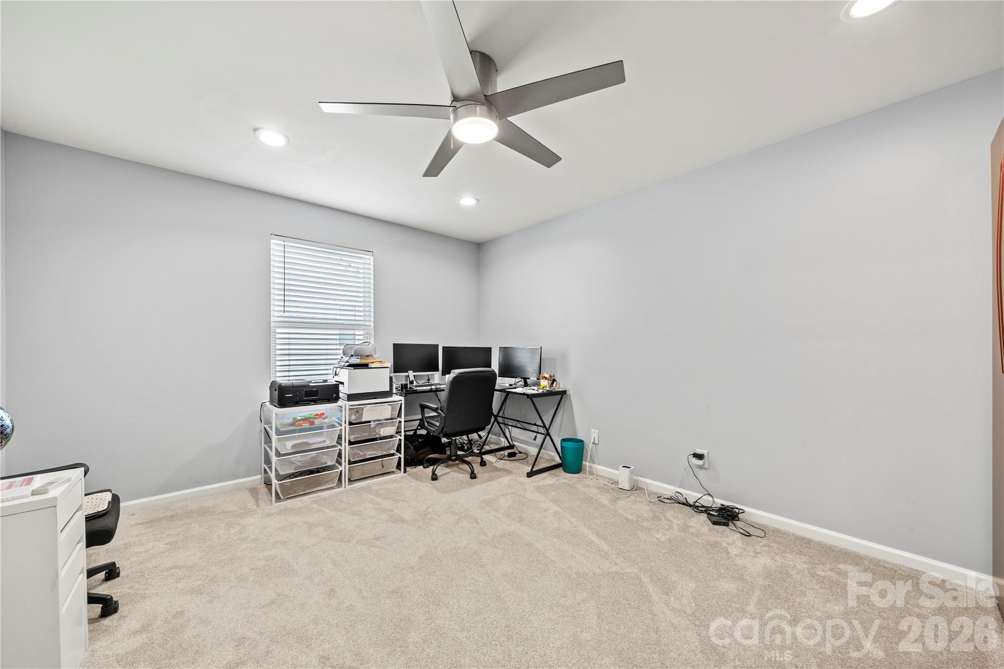 1035 Beacon Avenue — Monroe