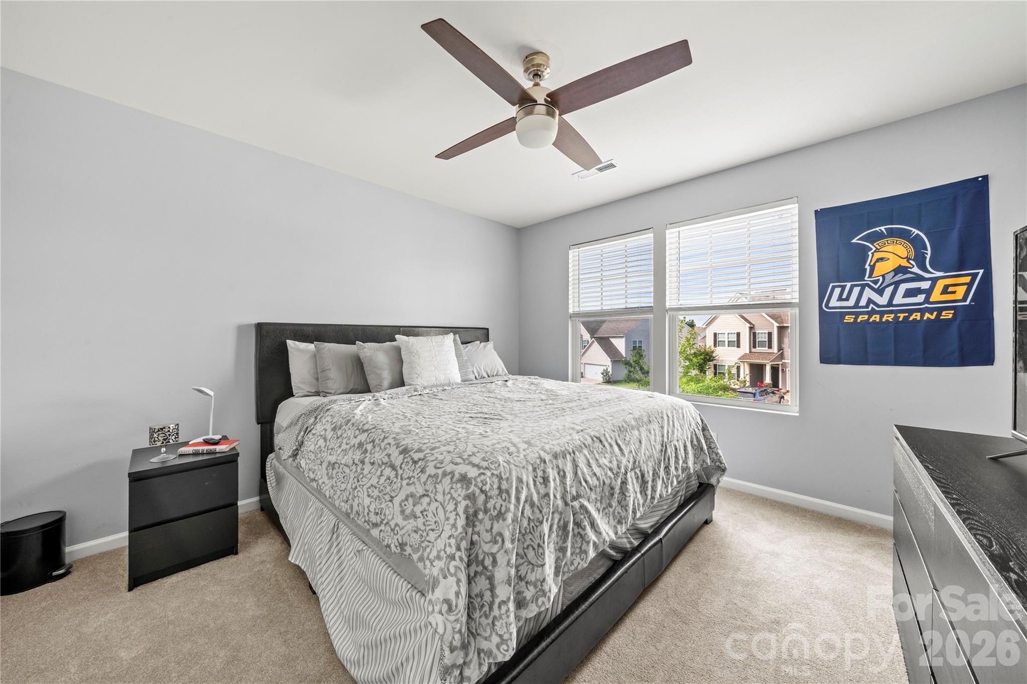 1035 Beacon Avenue — Monroe