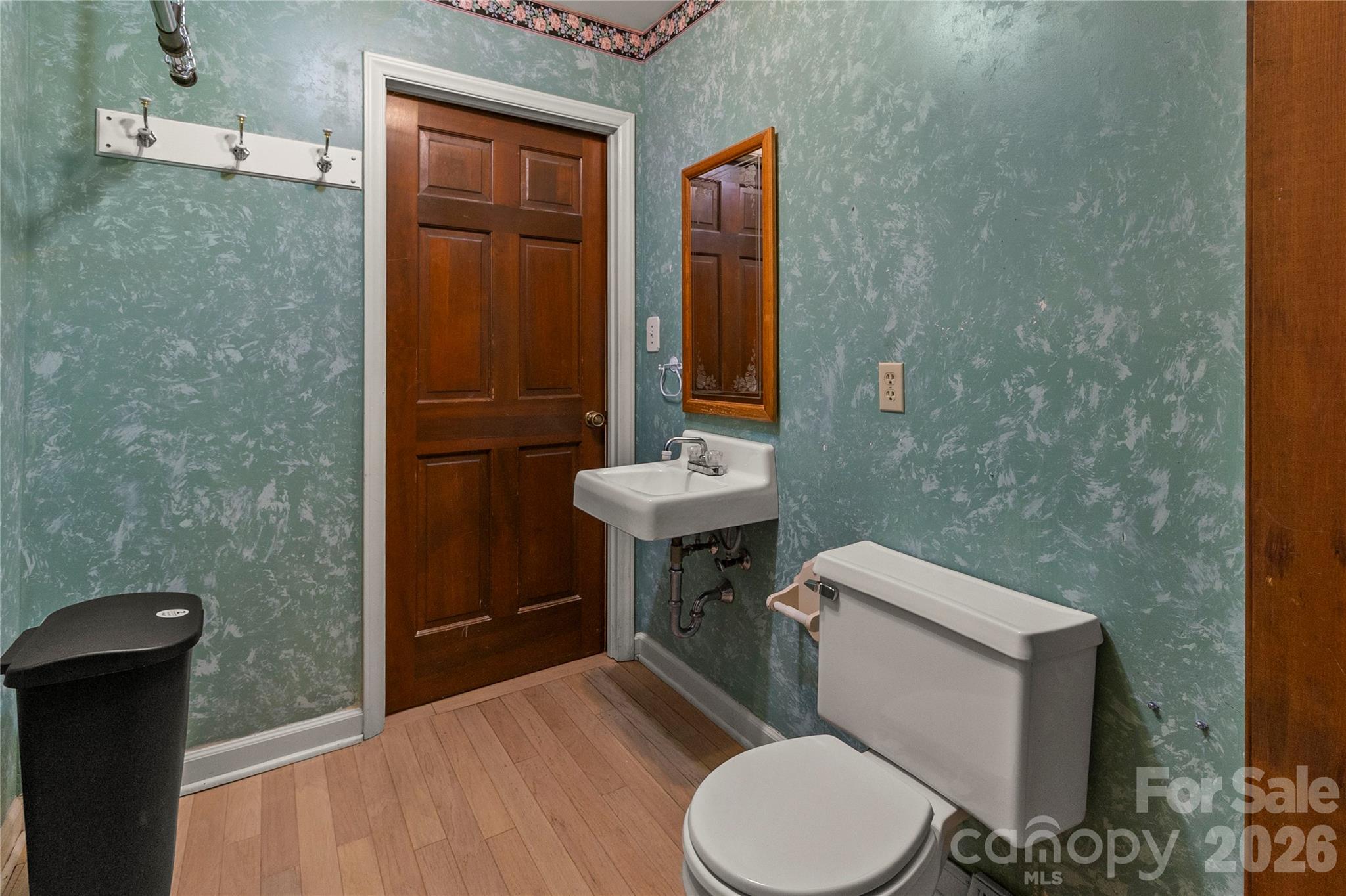 7225 Leesburg Road — Charlotte