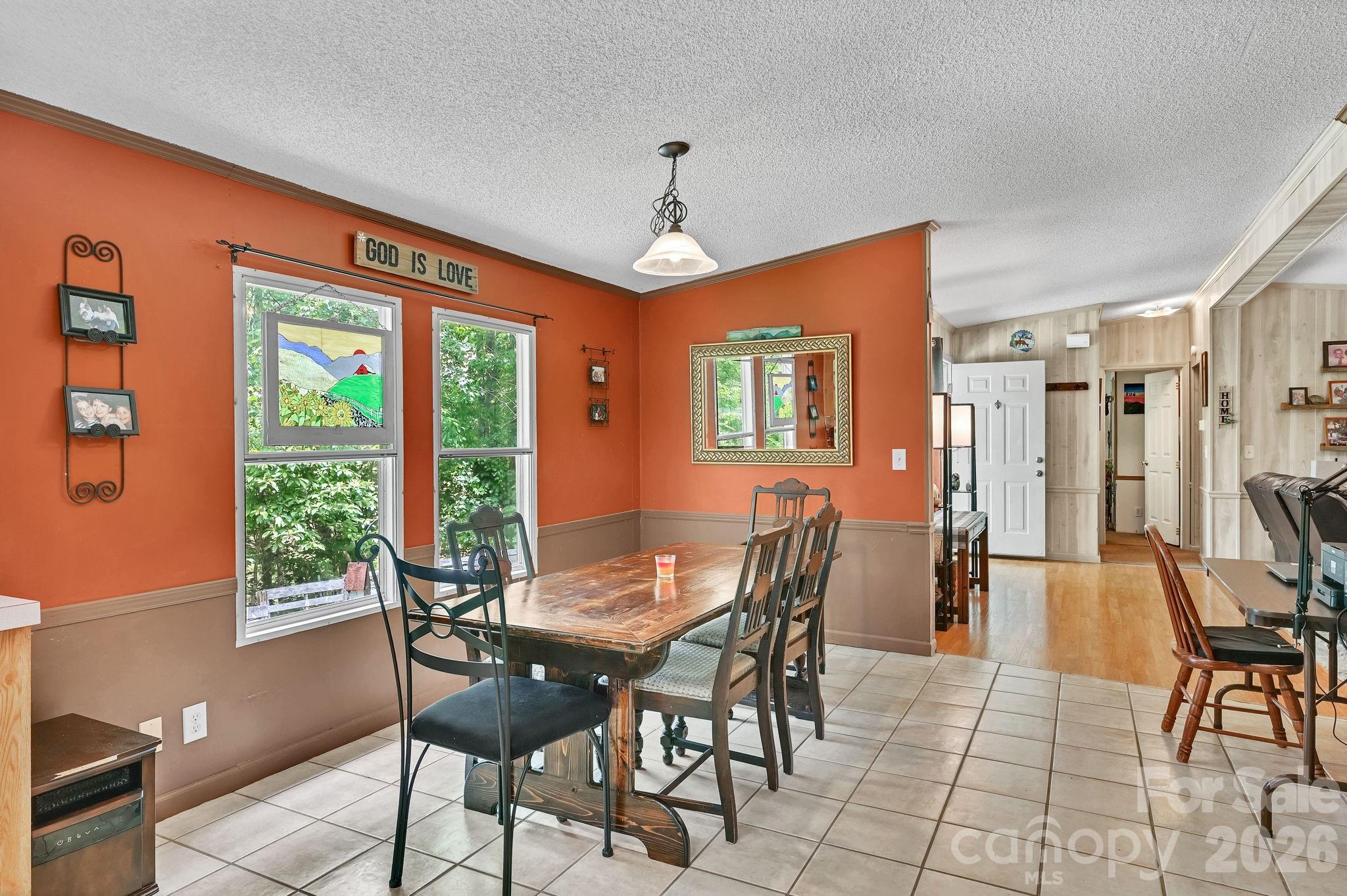 560 Morgan Branch Road — Marshall
