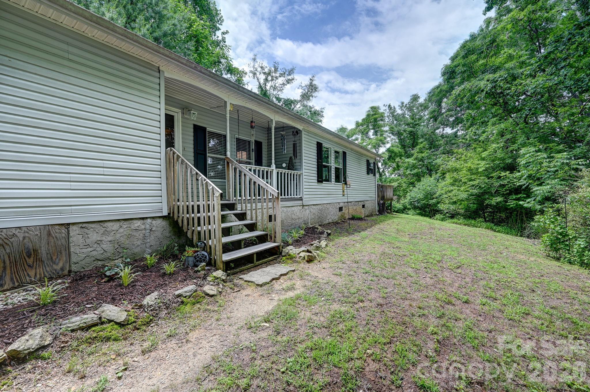 560 Morgan Branch Road — Marshall