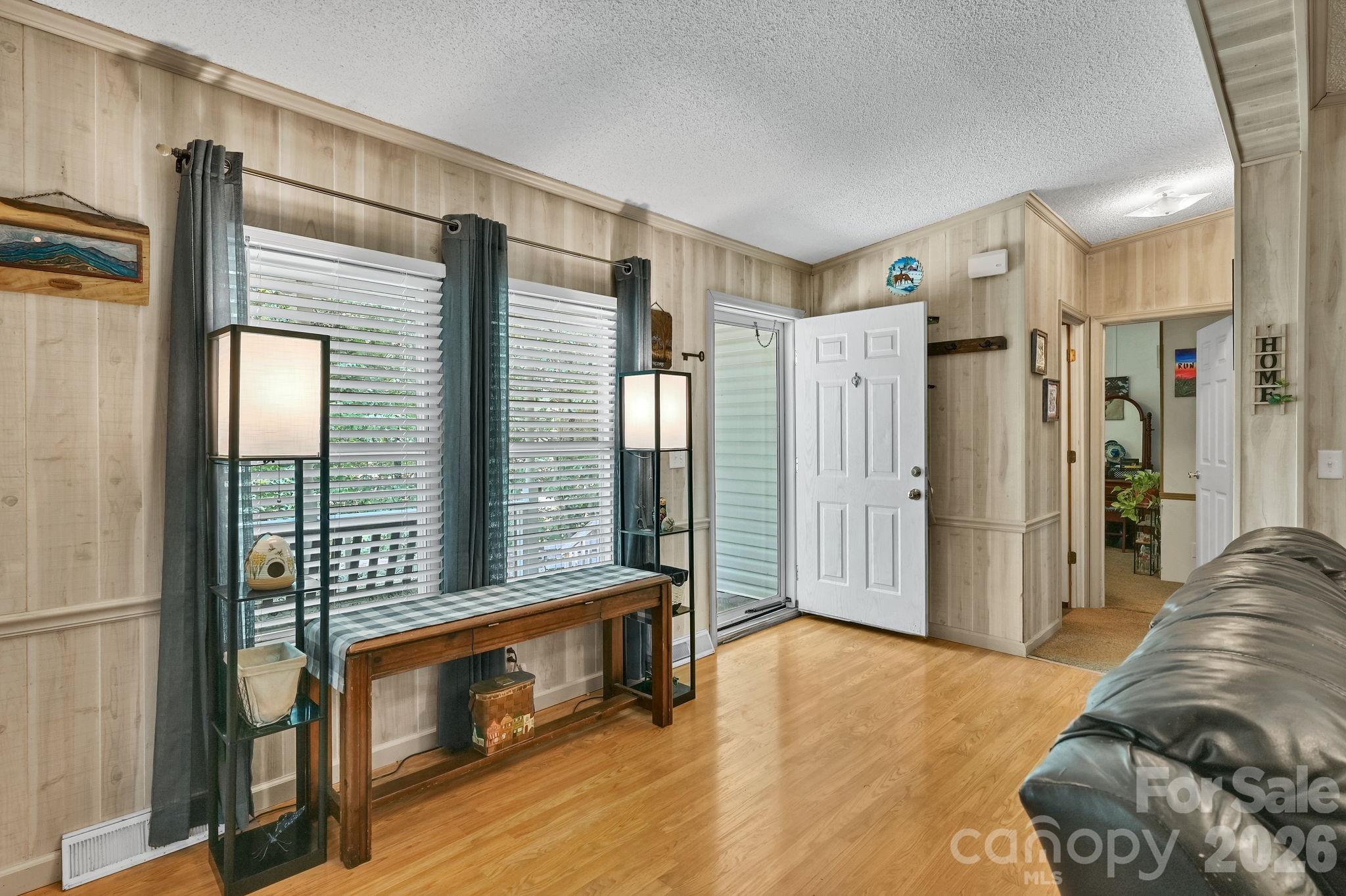 560 Morgan Branch Road — Marshall