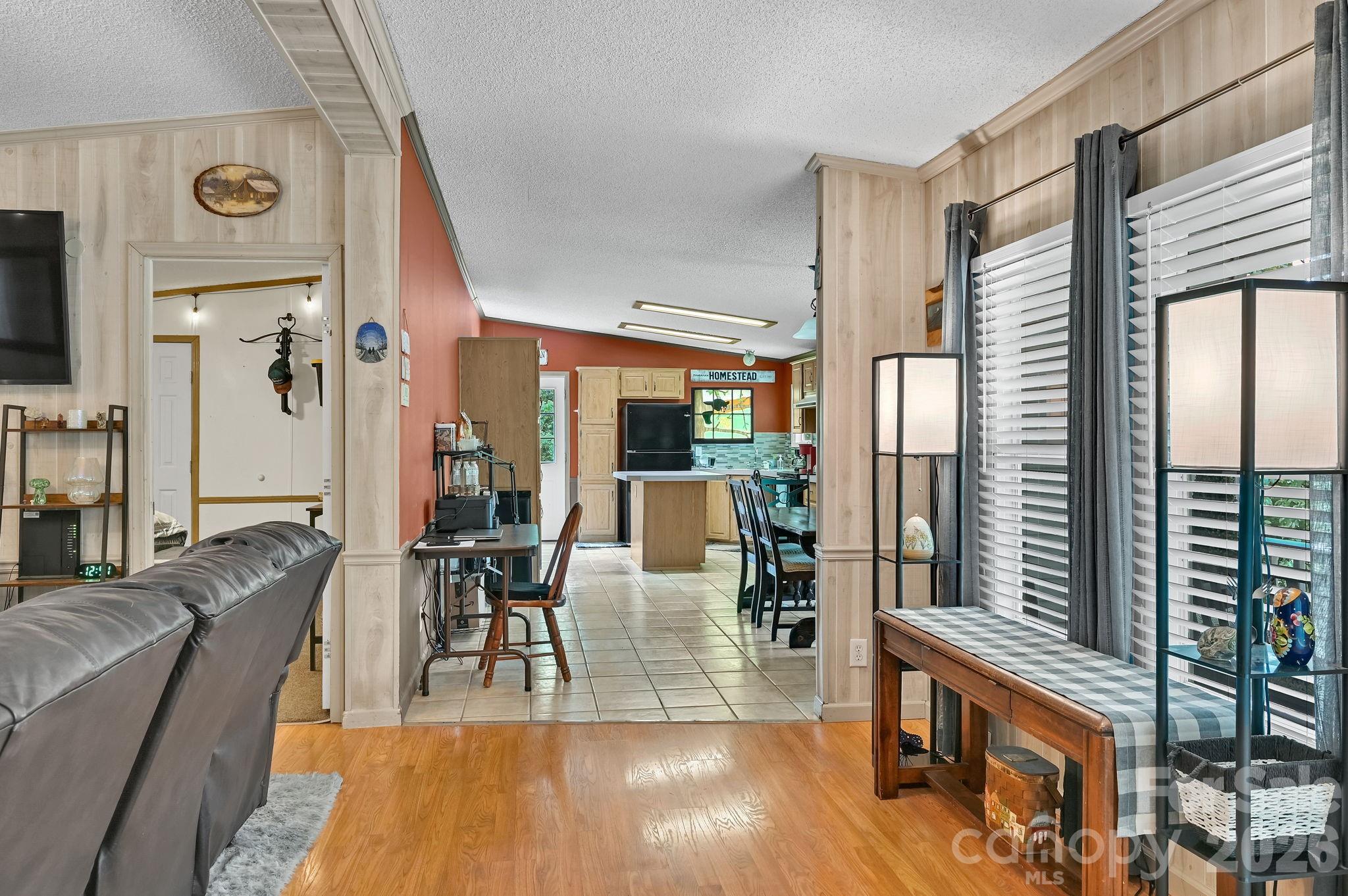 560 Morgan Branch Road — Marshall