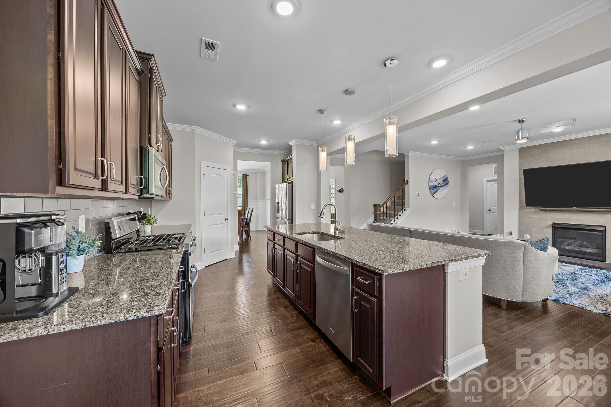 141 Rain Shadow Drive — Mooresville