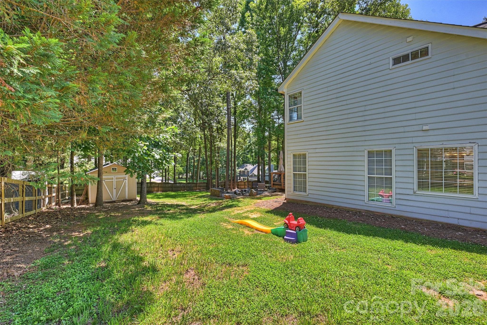 6000 Burnt Mill Run — Matthews